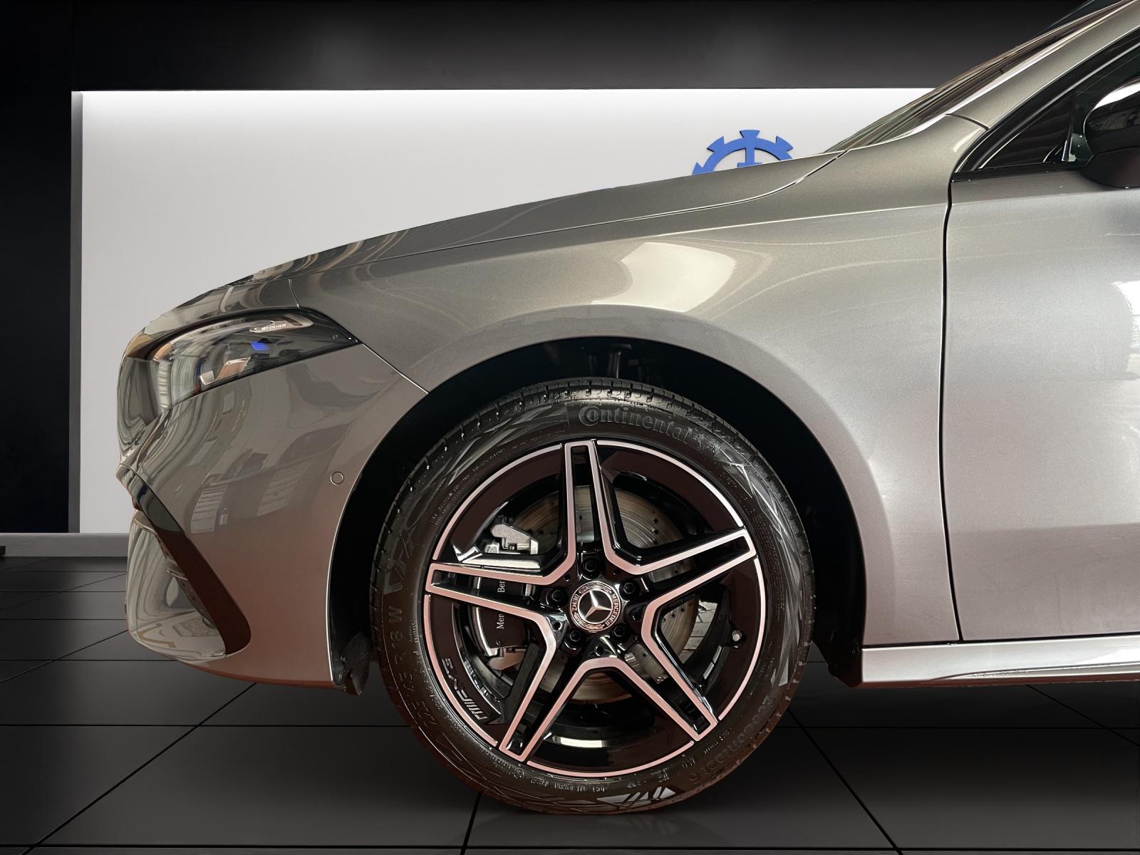 MERCEDES-BENZ A 250 e EQ Star AMG Line-image-9