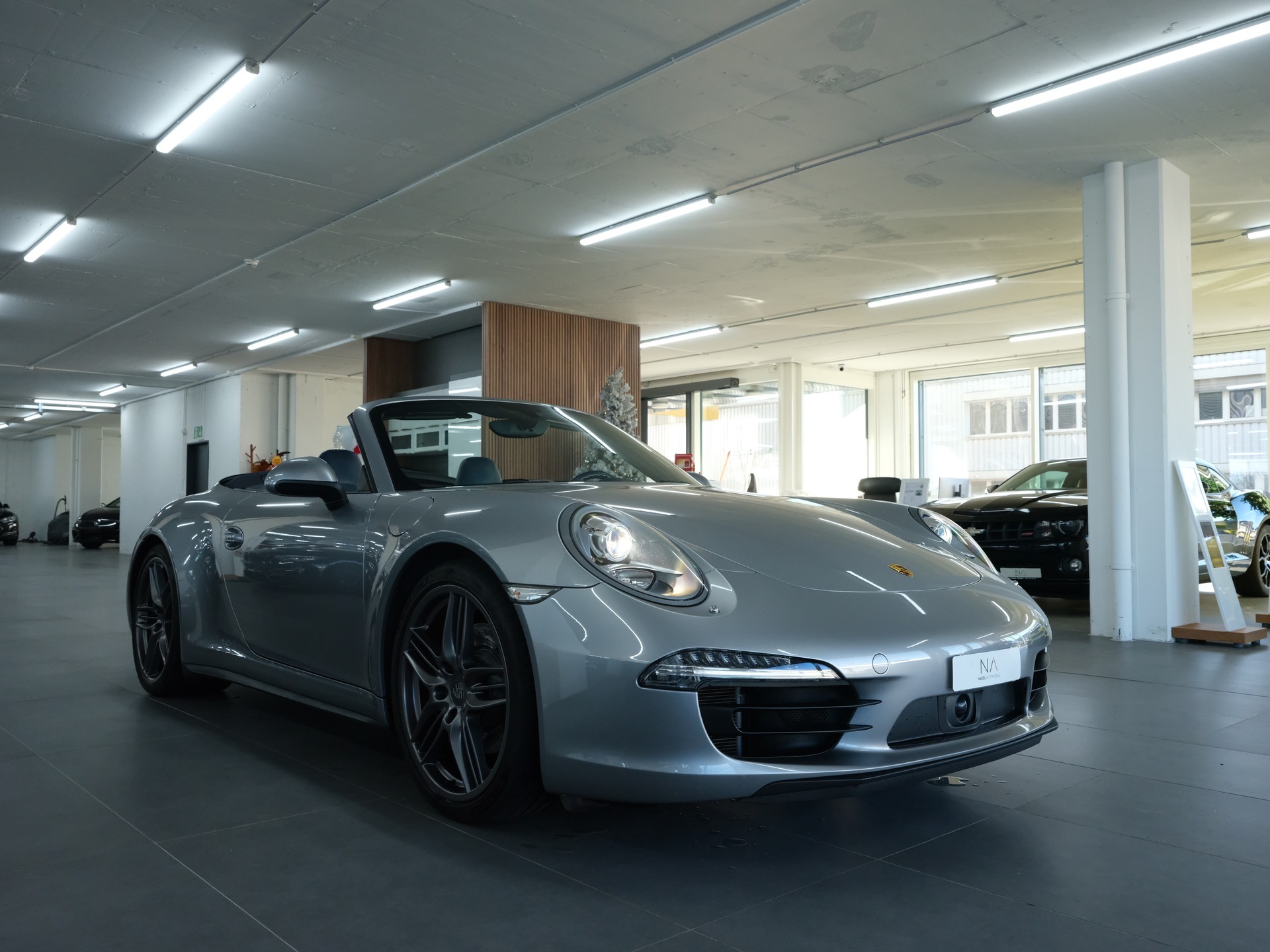 PORSCHE 911 Cabrio Carrera 4S-image-1