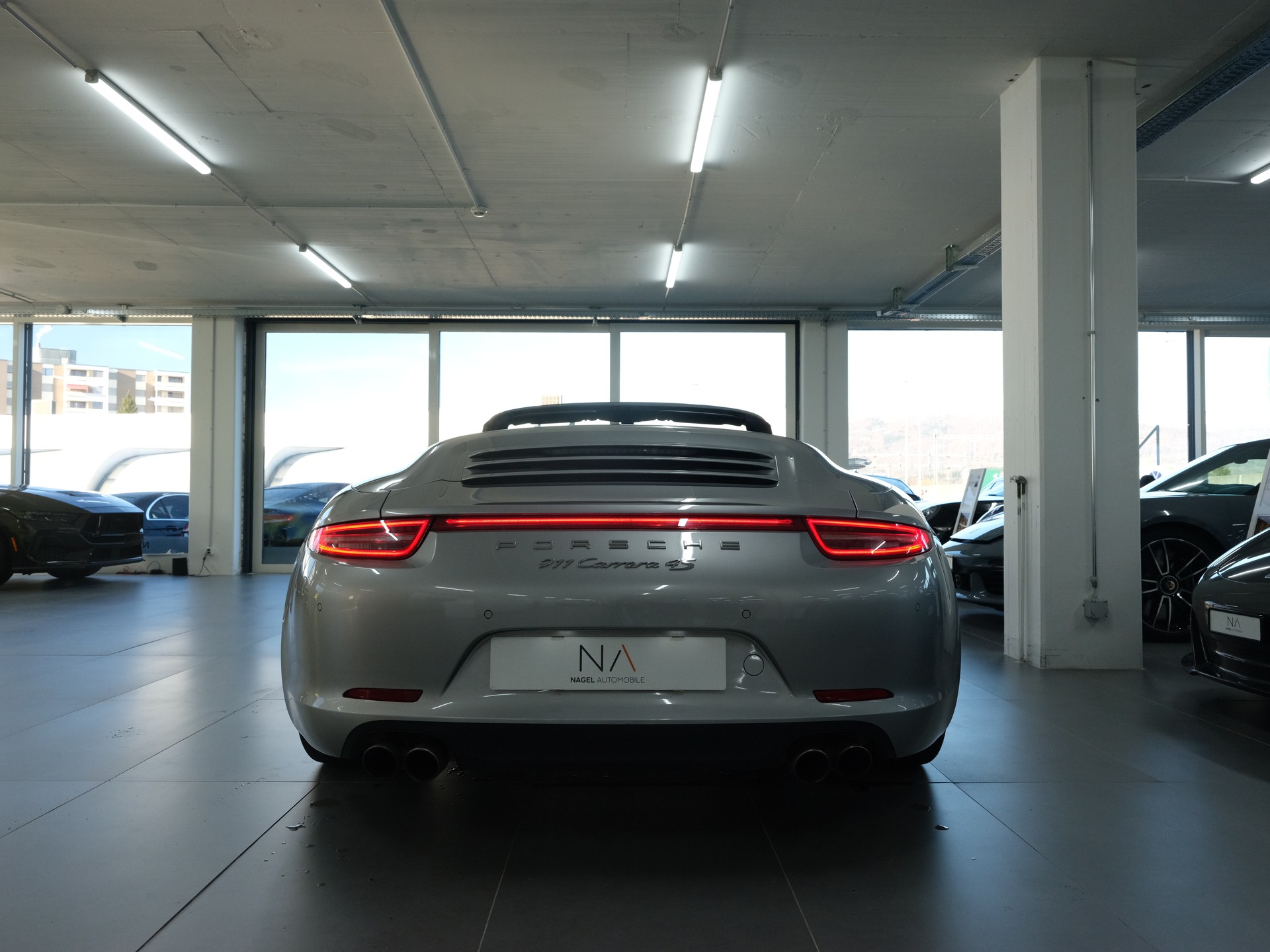 PORSCHE 911 Cabrio Carrera 4S-image-3
