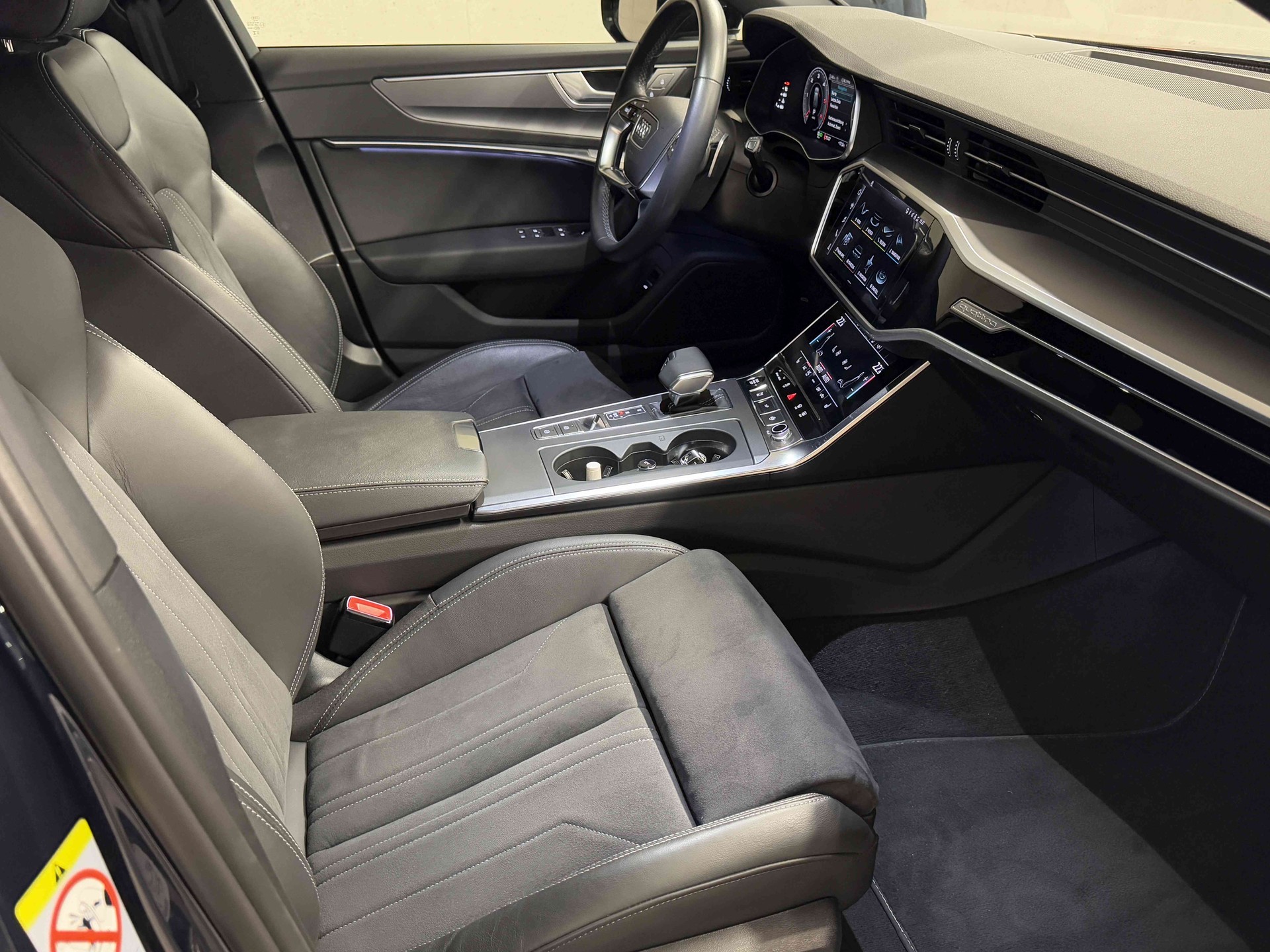 AUDI A6 Avant 40 TDI advanced quattro S-tronic-image-11