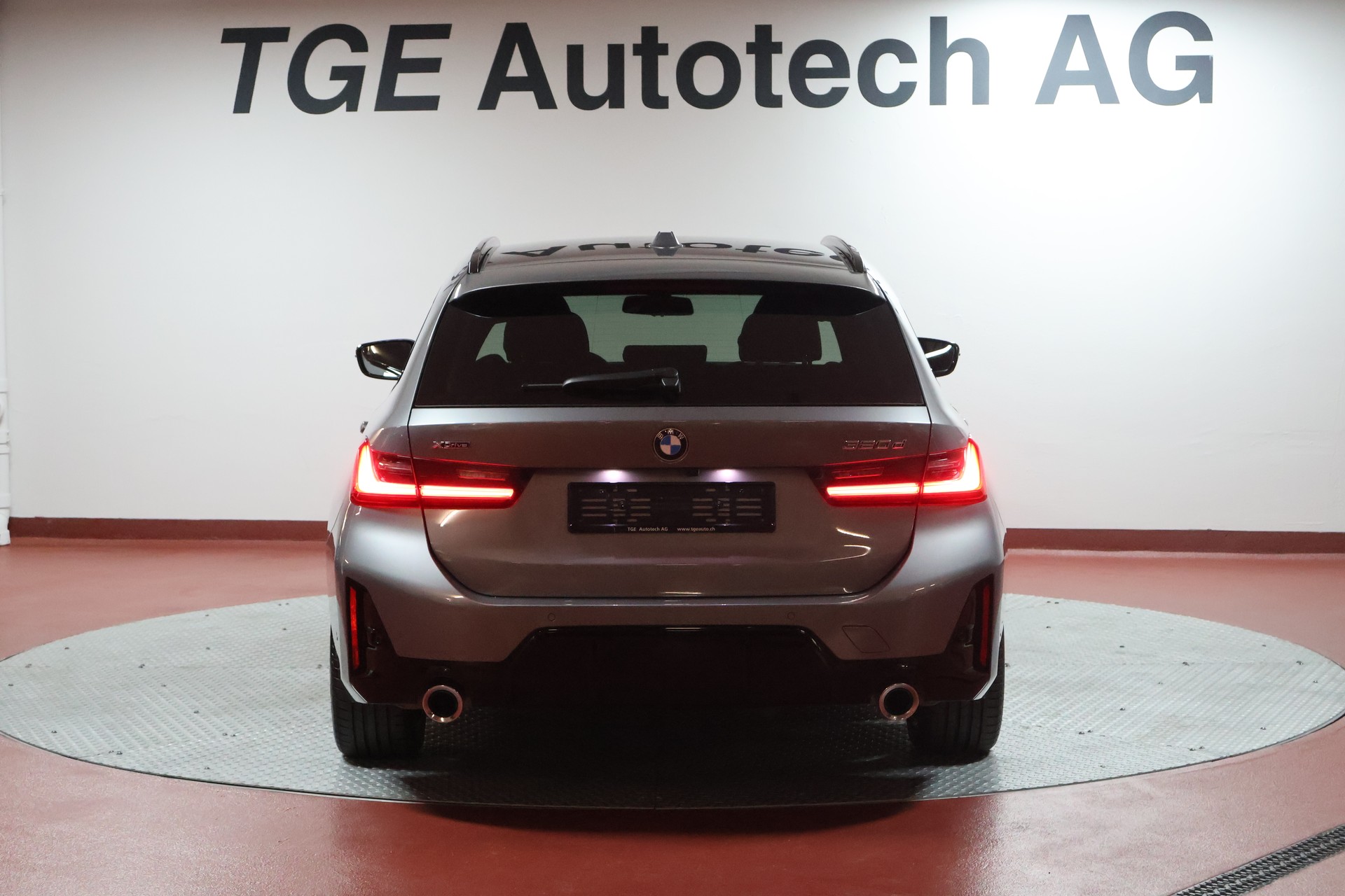 BMW 320d xDrive 48V Touring Steptronic M Sport-image-19