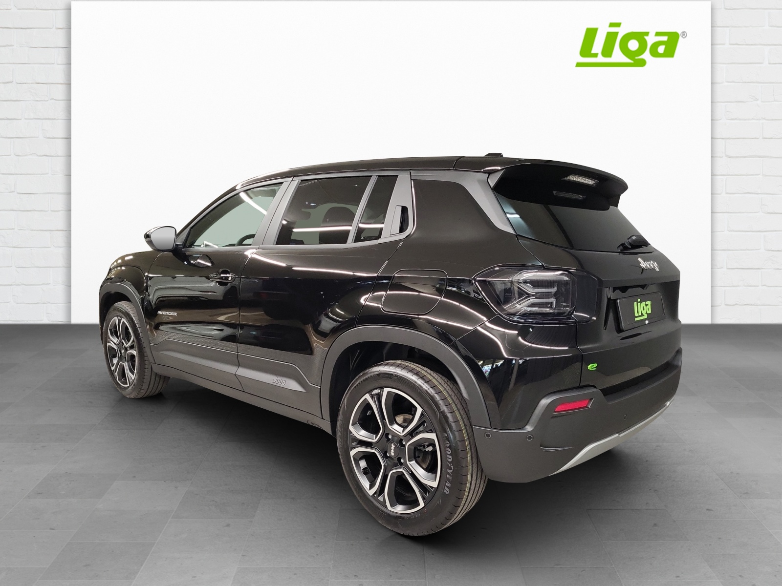 JEEP Avenger 1.2 MHEV Summit & Sky-image-3
