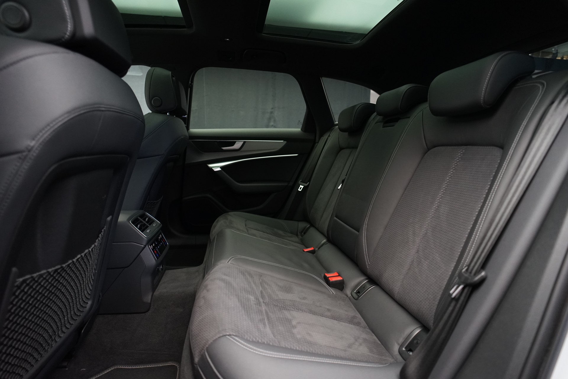AUDI A6 Avant 45 TDI Sport quattro tiptronic *Panorama* *S-Line*-image-18
