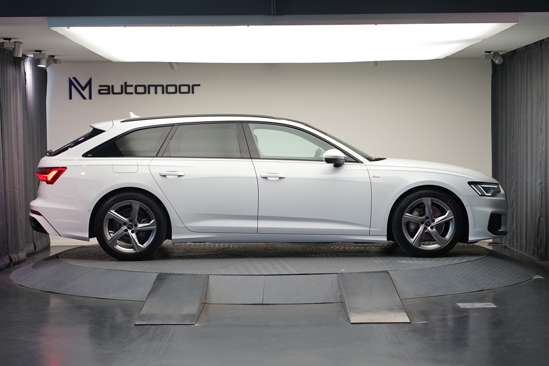 AUDI A6 Avant 45 TDI Sport quattro tiptronic *Panorama* *S-Line*-image-3