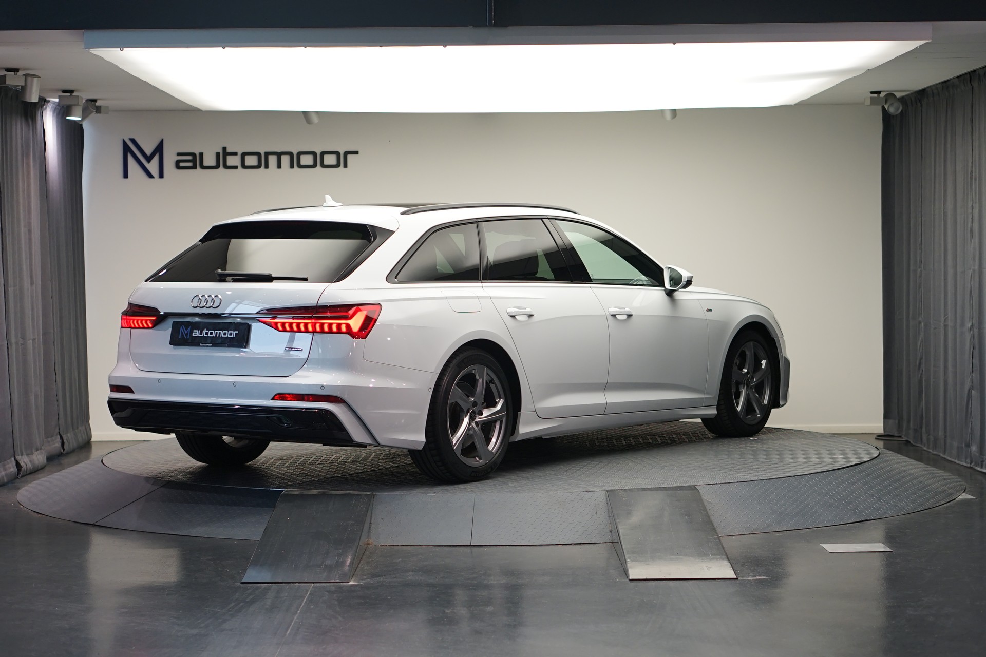 AUDI A6 Avant 45 TDI Sport quattro tiptronic *Panorama* *S-Line*-image-4