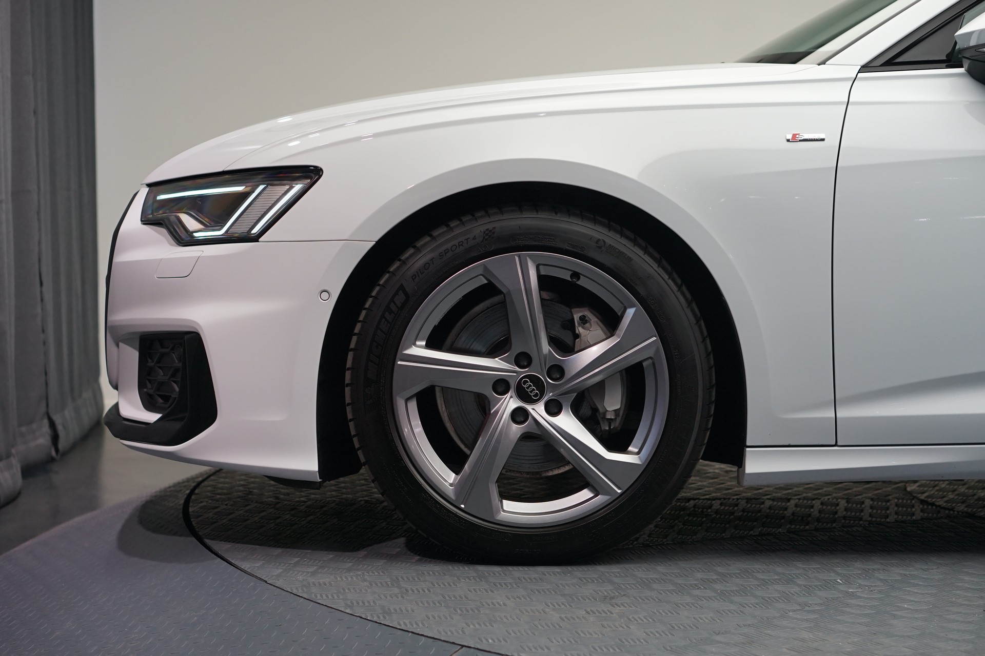 AUDI A6 Avant 45 TDI Sport quattro tiptronic *Panorama* *S-Line*-image-11