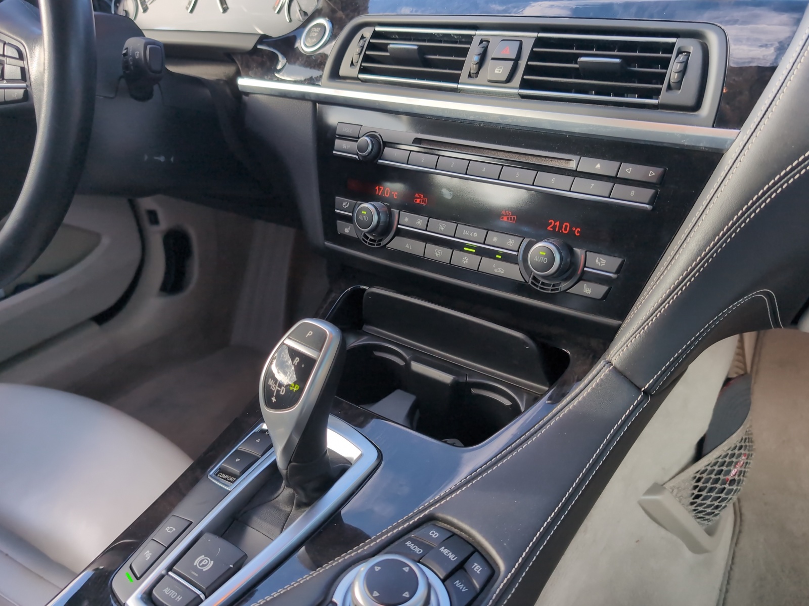 BMW 650i Cabrio-image-16