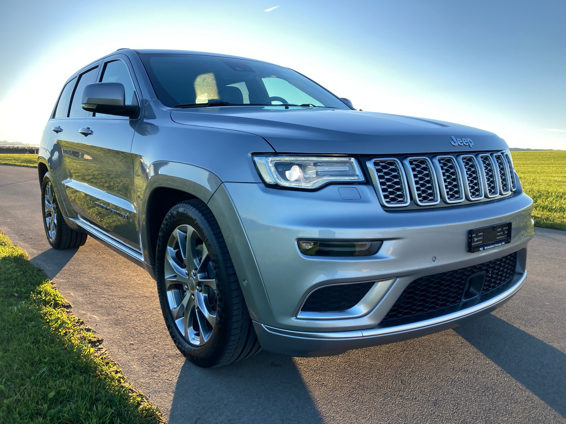 JEEP Grand Cherokee 3.0 CRD Summit Automatic-showroom-element-1