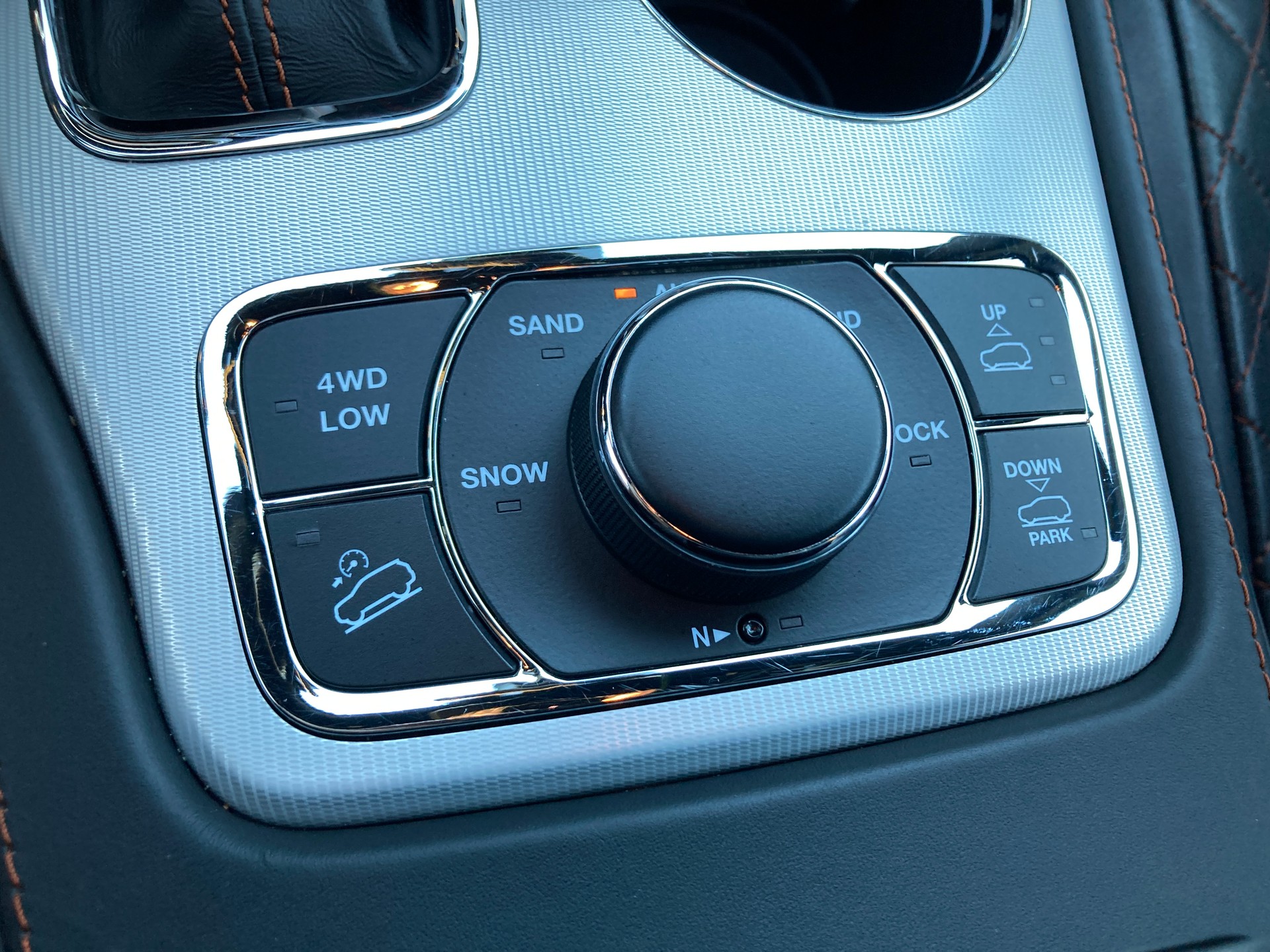 JEEP Grand Cherokee 3.0 CRD Summit Automatic-image-17