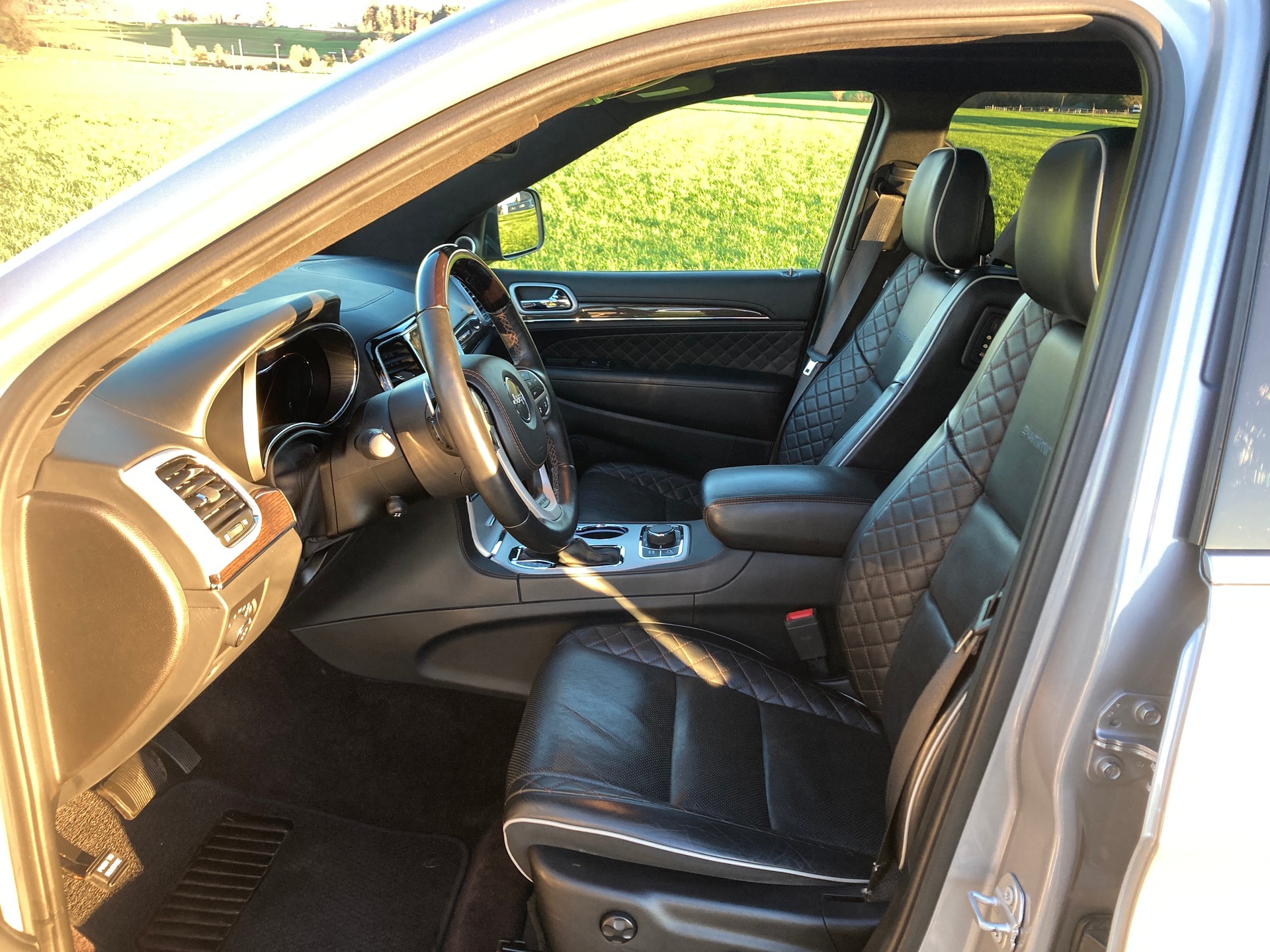 JEEP Grand Cherokee 3.0 CRD Summit Automatic-image-14