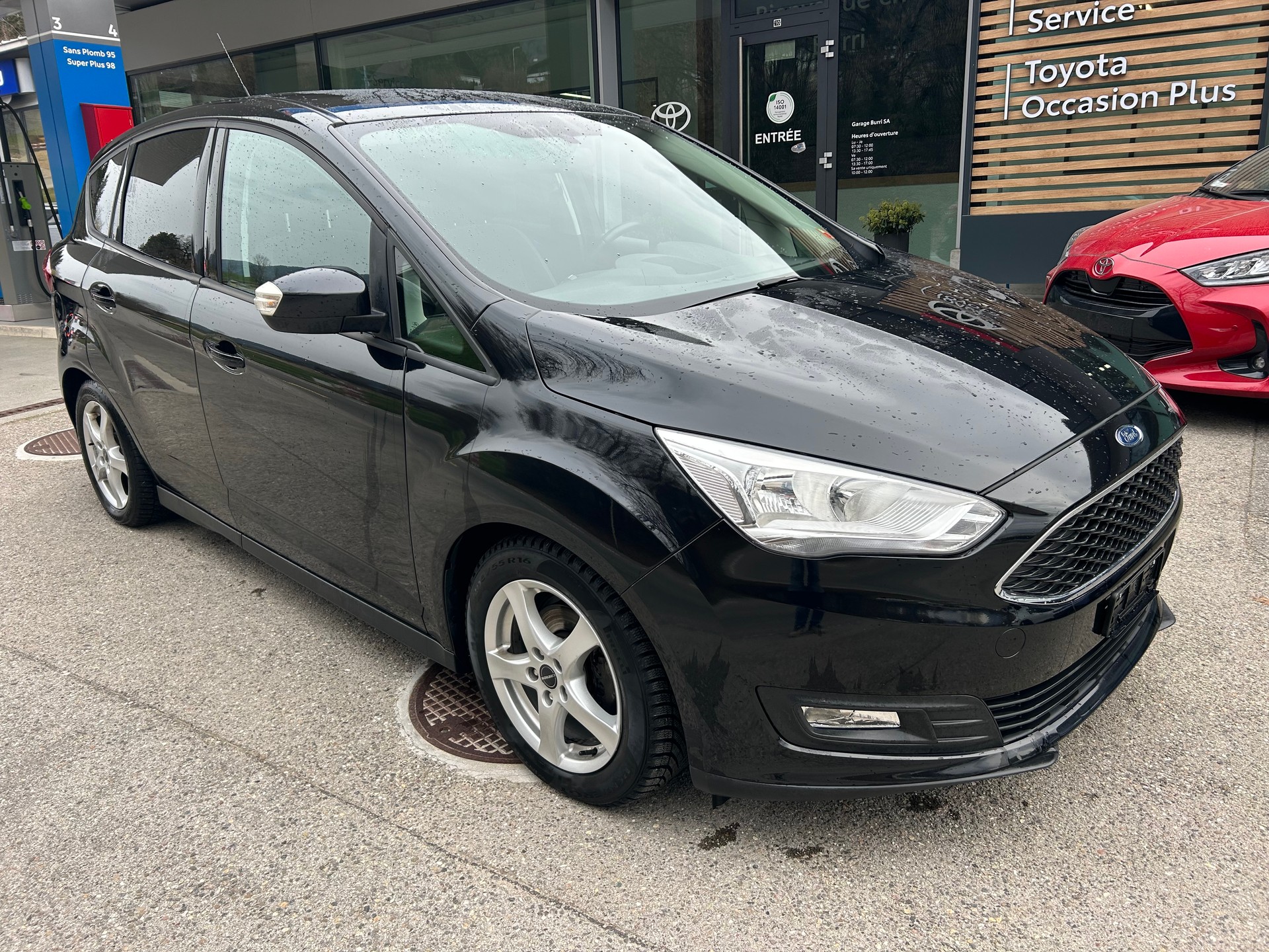 FORD C-Max 1.0 SCTi Titanium-image-1
