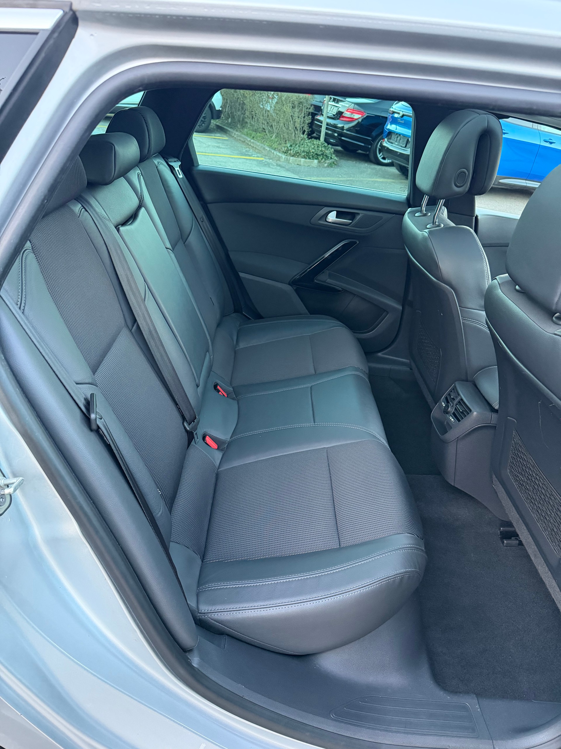 PEUGEOT 508 SW 2.0 BlueHDi Allure Automatic-image-14