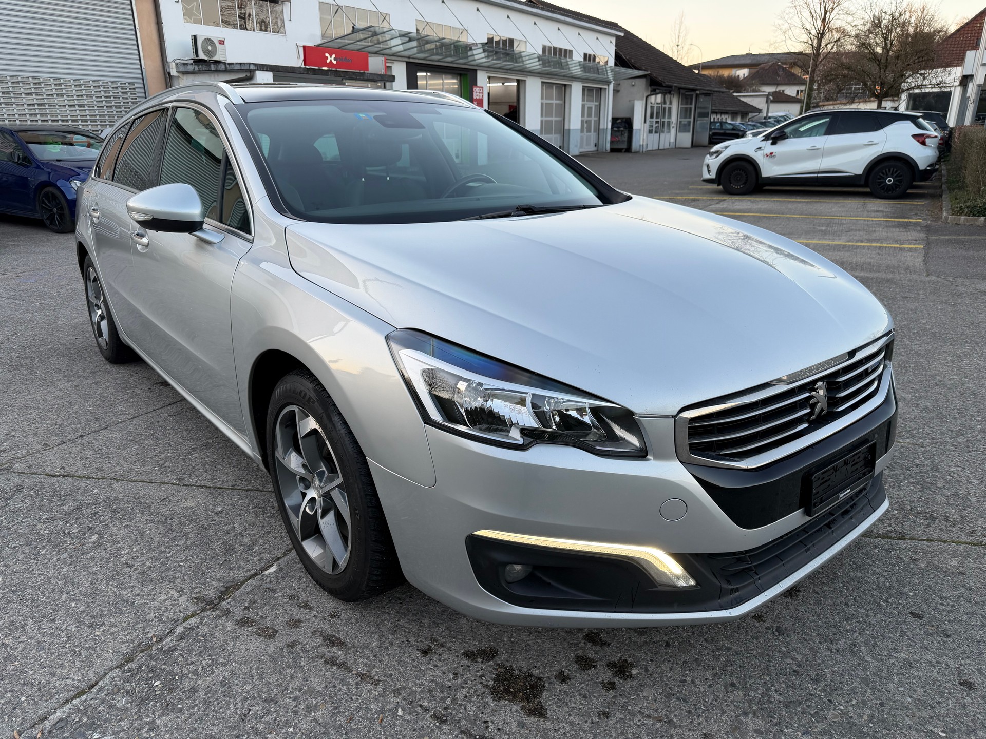 PEUGEOT 508 SW 2.0 BlueHDi Allure Automatic-image-6