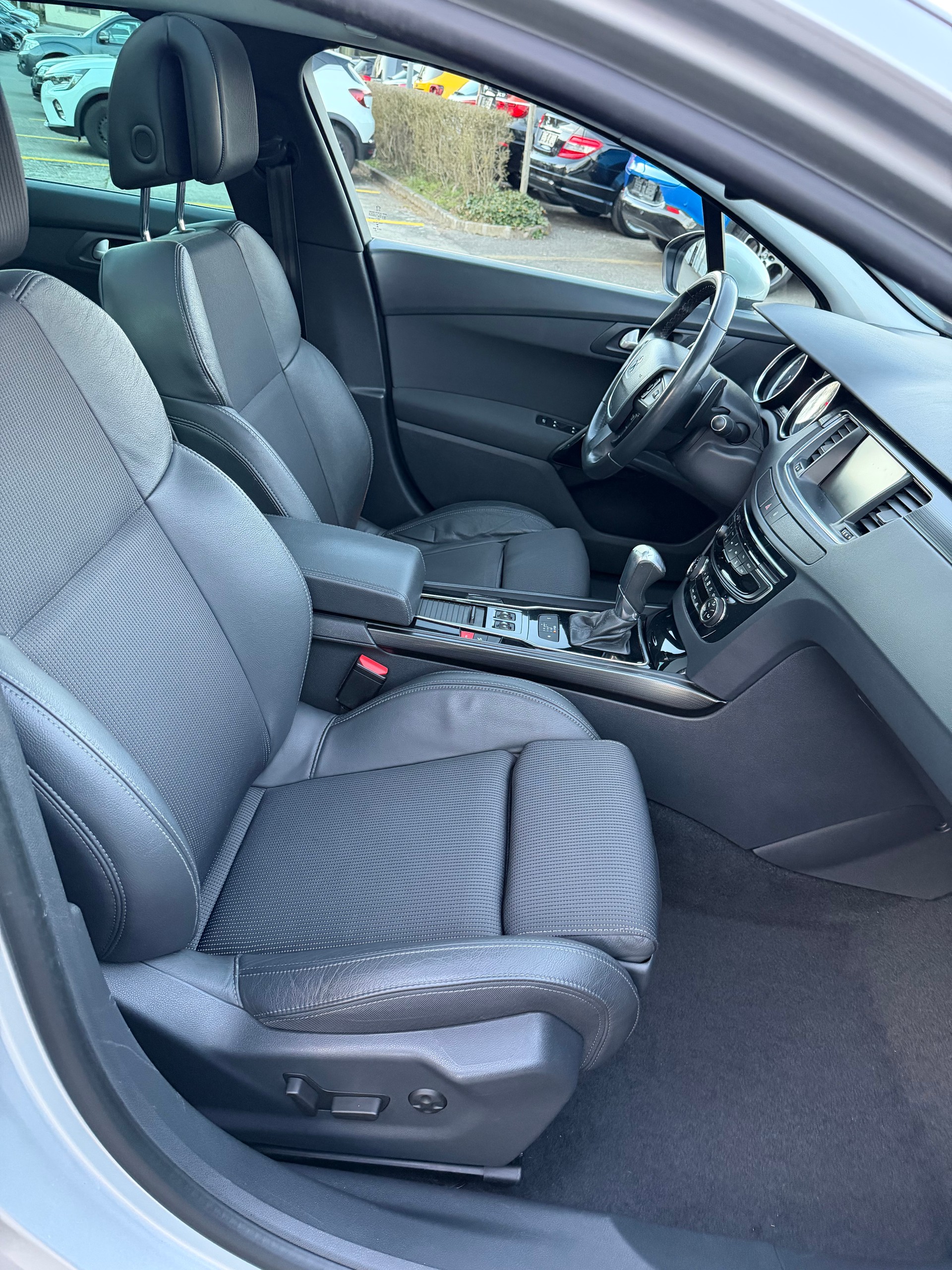 PEUGEOT 508 SW 2.0 BlueHDi Allure Automatic-image-15