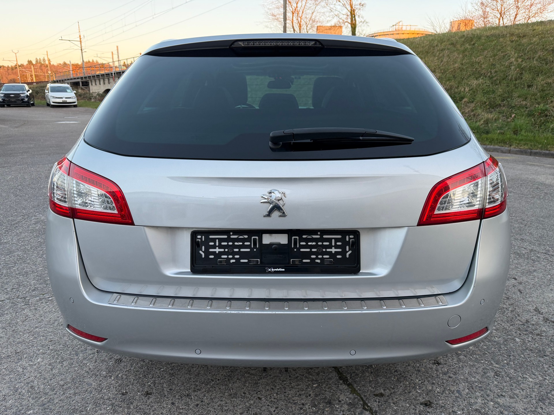 PEUGEOT 508 SW 2.0 BlueHDi Allure Automatic-image-2