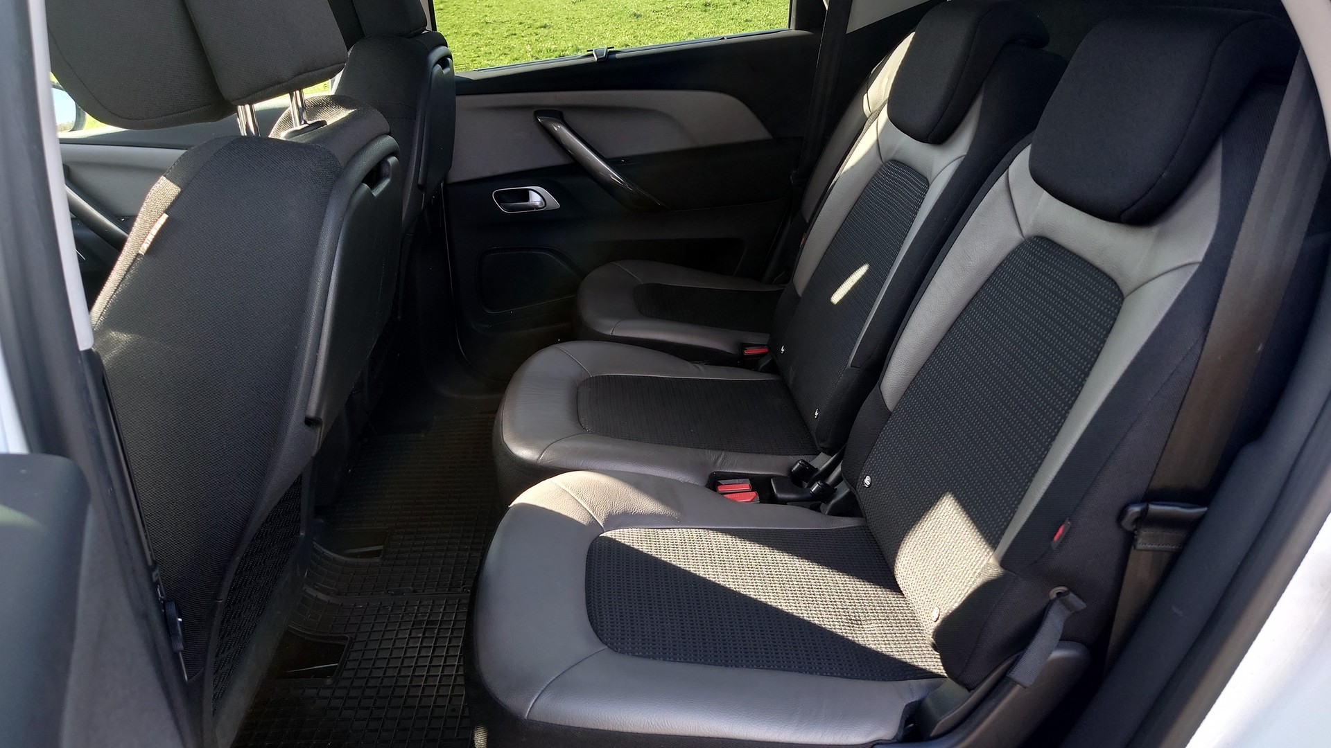 CITROEN C4 Spacetourer 1.5 BlueHDi Shine EAT8-image-13