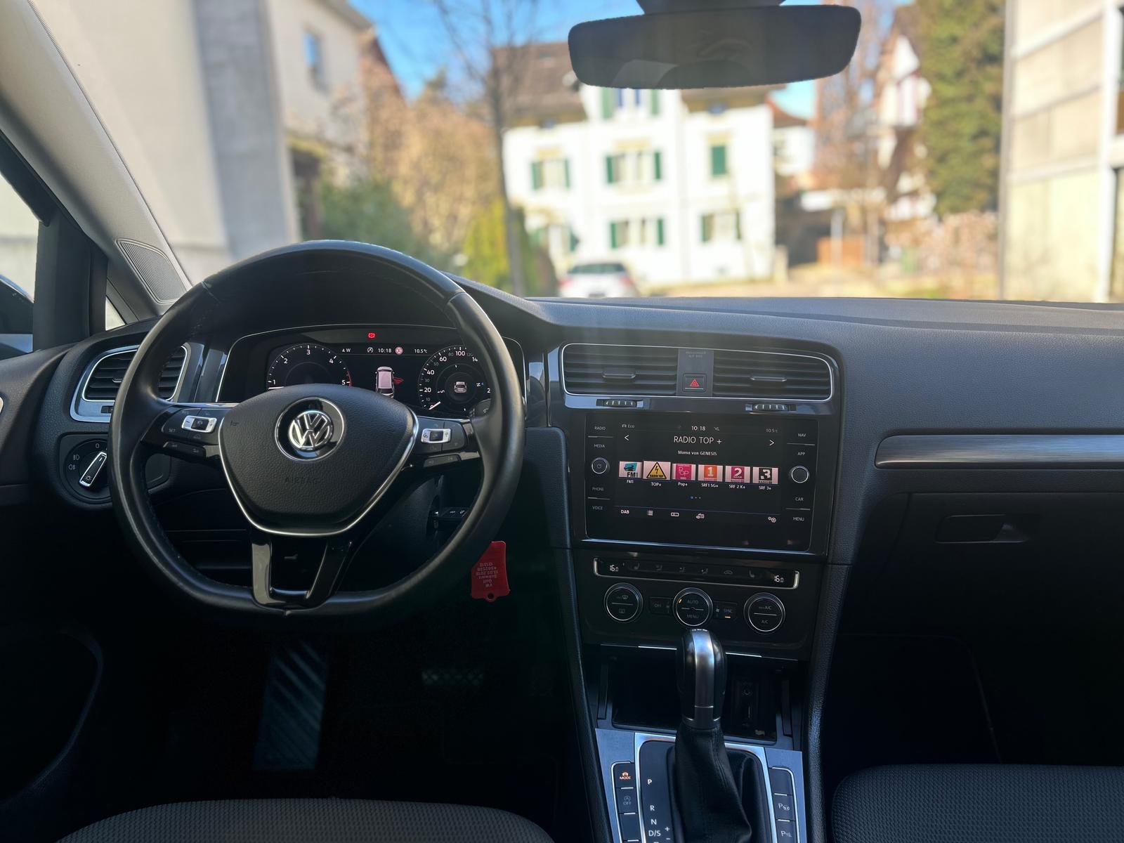 VW Golf Variant 2.0 TDI Comfortline 4Motion DSG-image-16