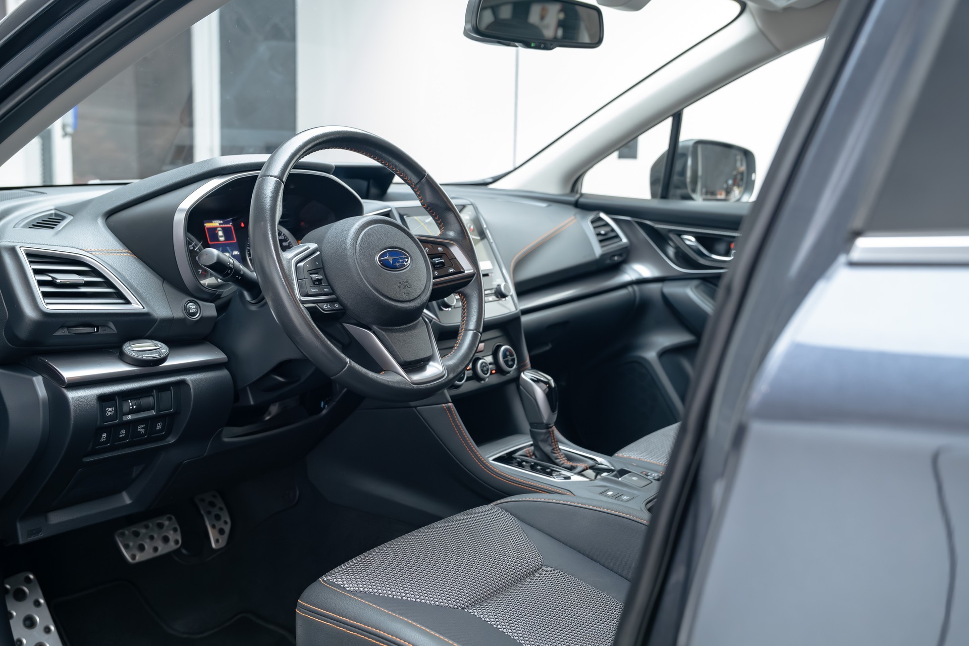 SUBARU XV 2.0 Swiss Plus AWD Lineartronic-image-10