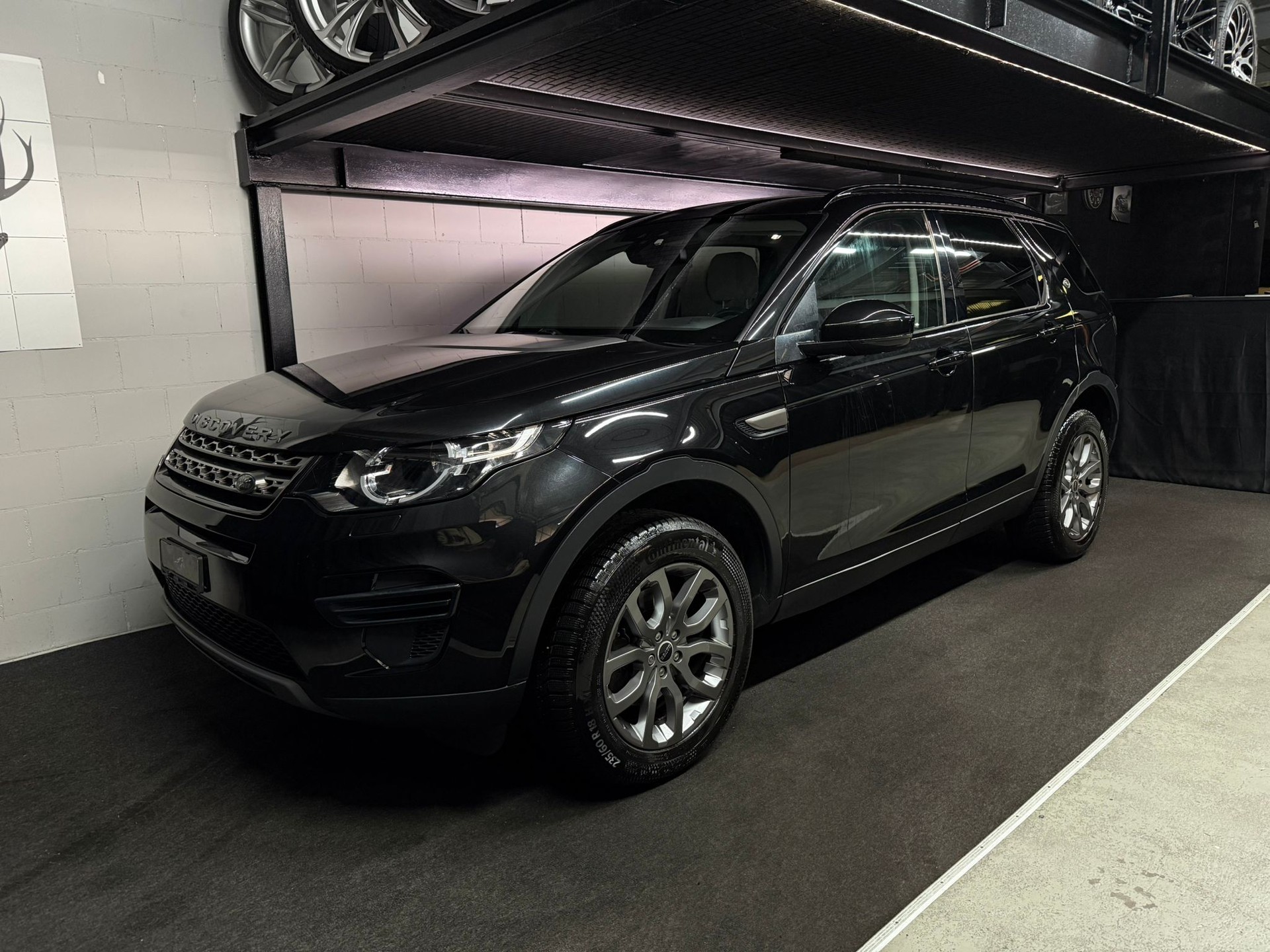 LAND ROVER Discovery Sport 2.0 TD4 HSE AT9-image-1