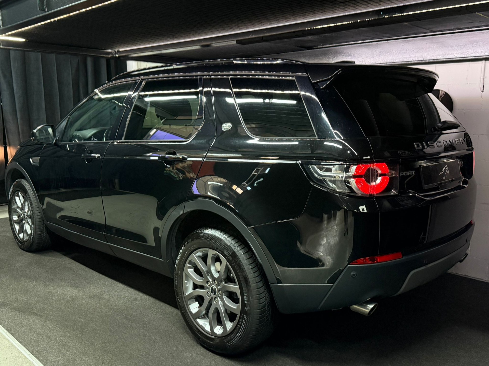 LAND ROVER Discovery Sport 2.0 TD4 HSE AT9-image-8