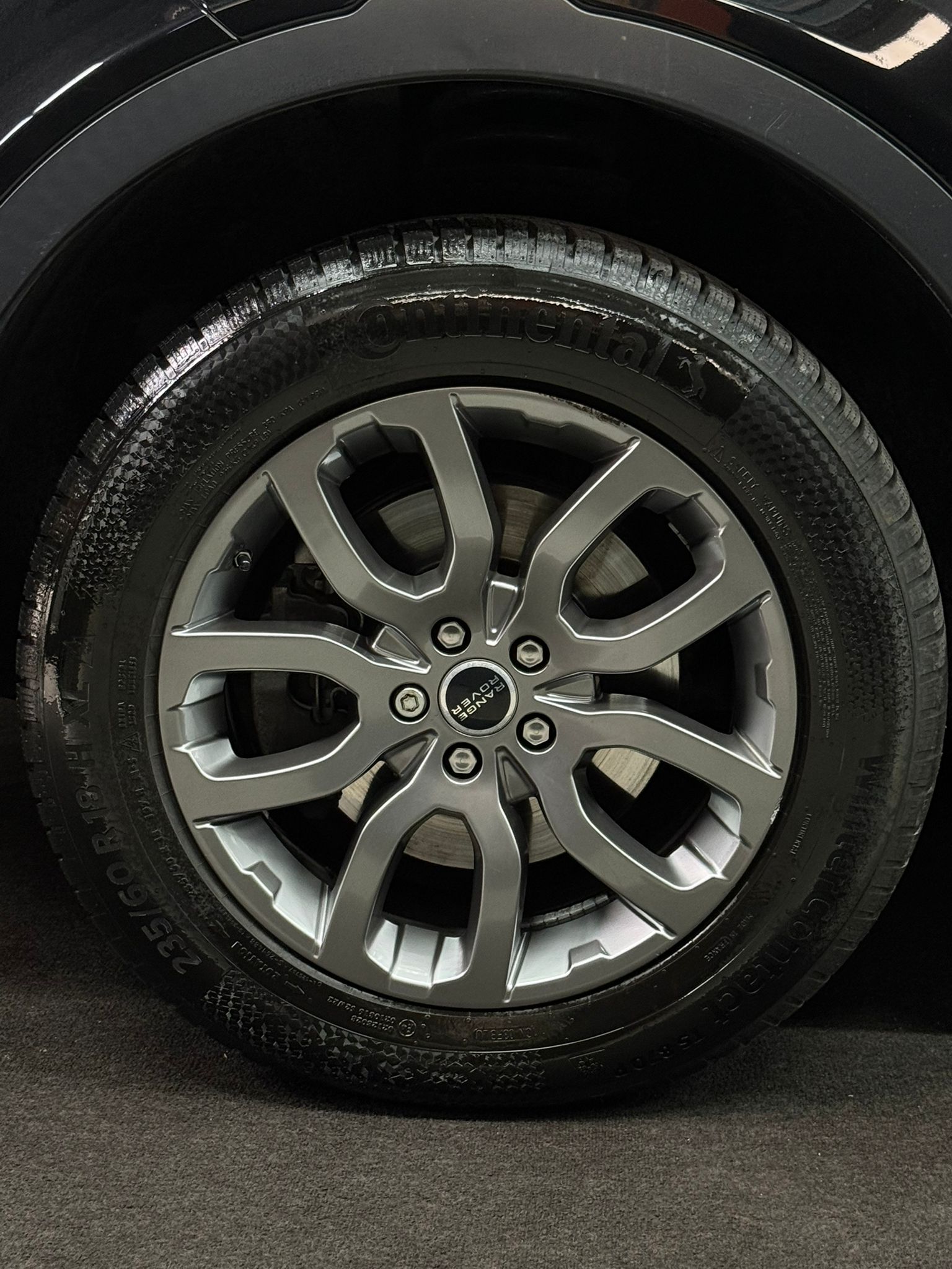 LAND ROVER Discovery Sport 2.0 TD4 HSE AT9-image-6
