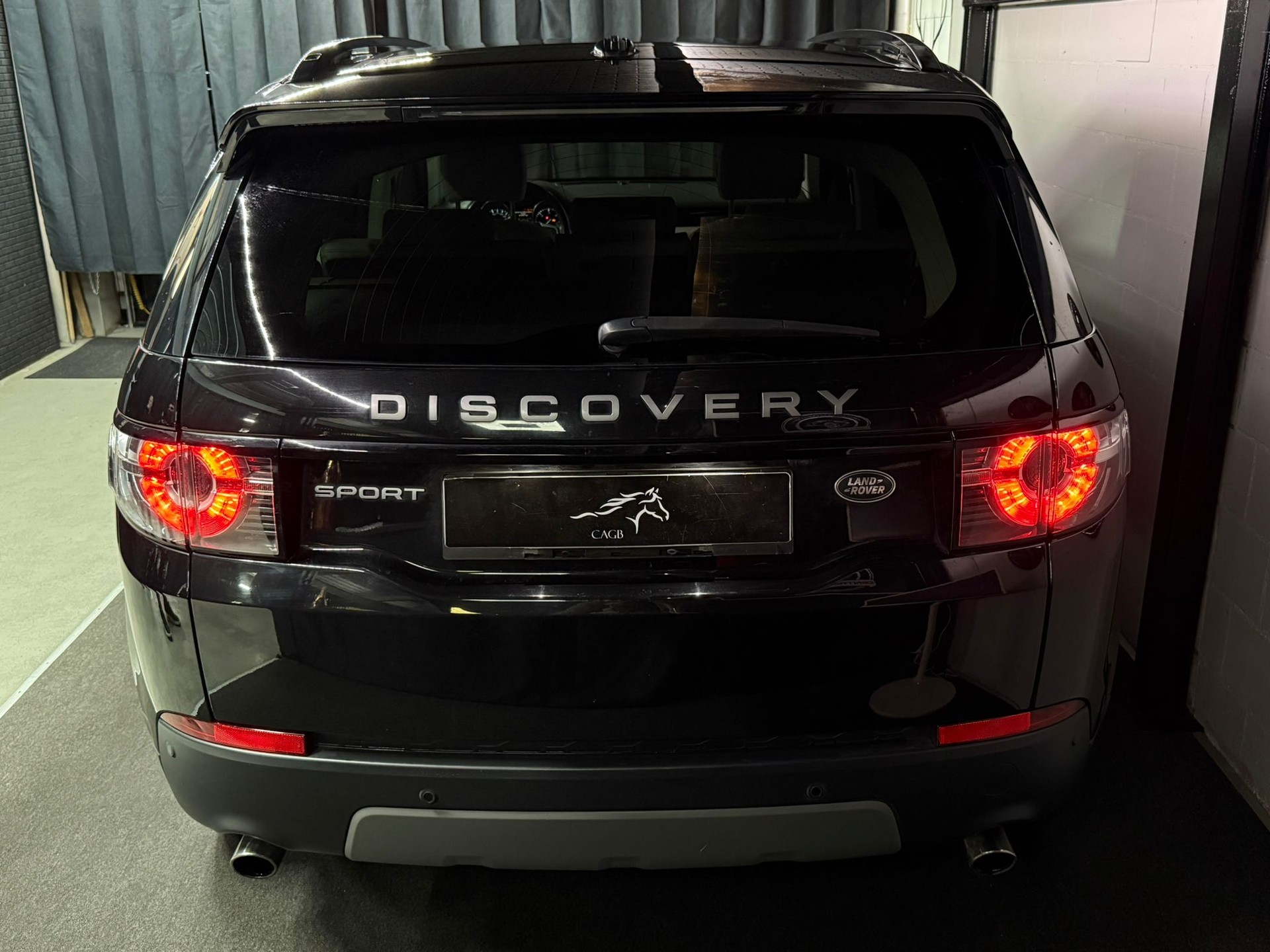 LAND ROVER Discovery Sport 2.0 TD4 HSE AT9-image-7