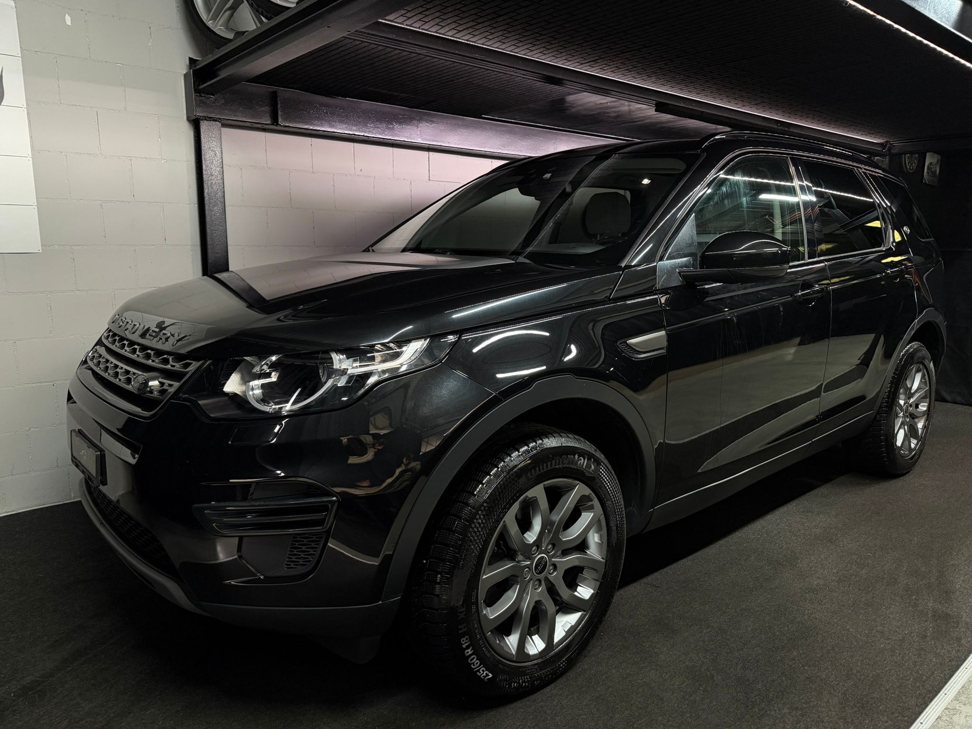 LAND ROVER Discovery Sport 2.0 TD4 HSE AT9-image-0