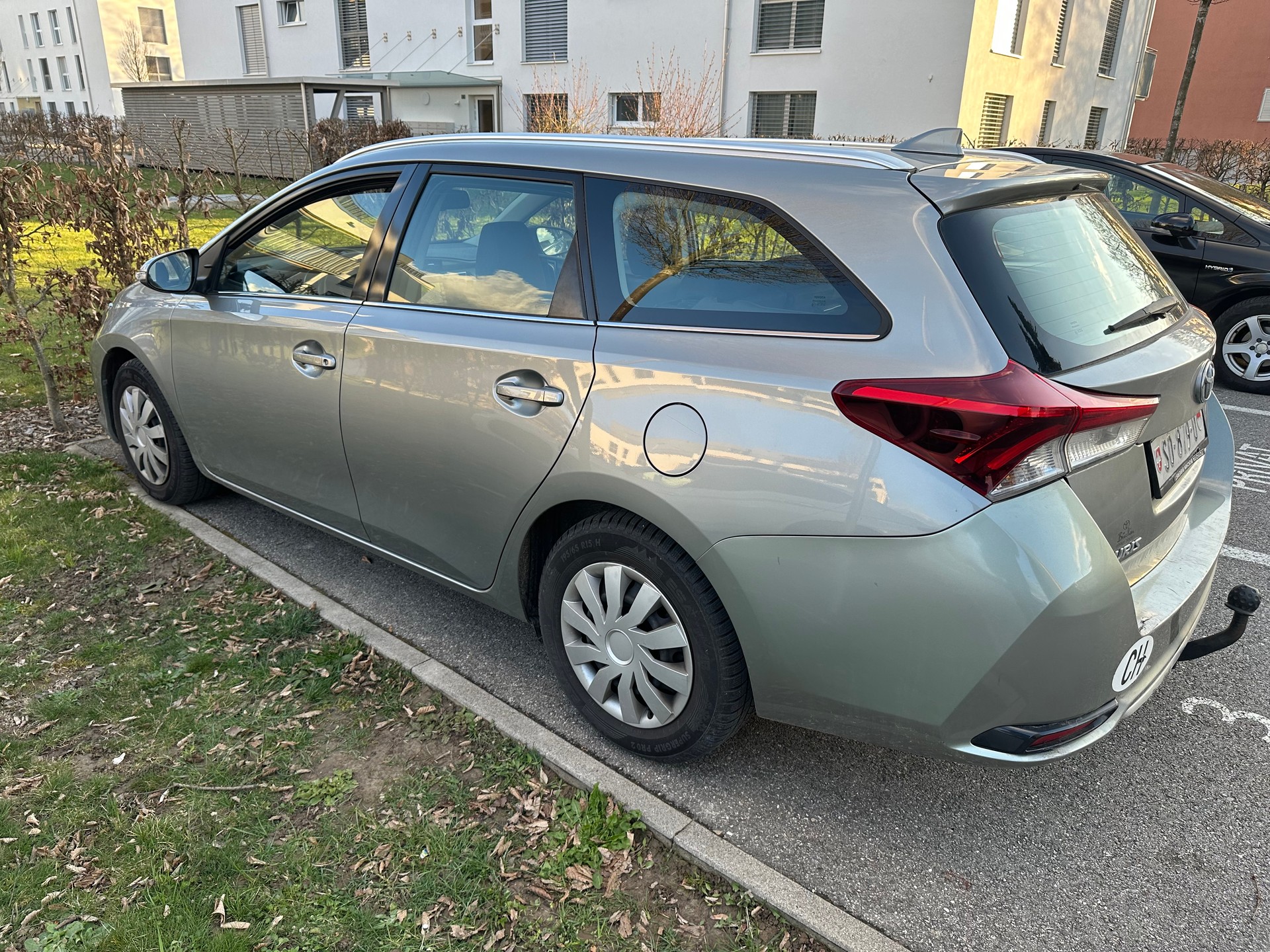 TOYOTA Auris Touring Sports 1.2 Turbo Sol-image-6