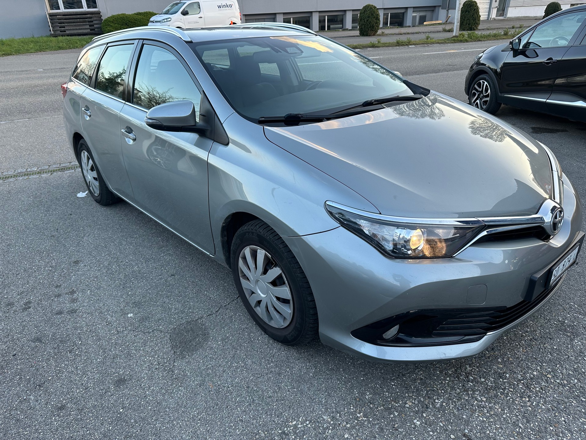 TOYOTA Auris Touring Sports 1.2 Turbo Sol-image-2
