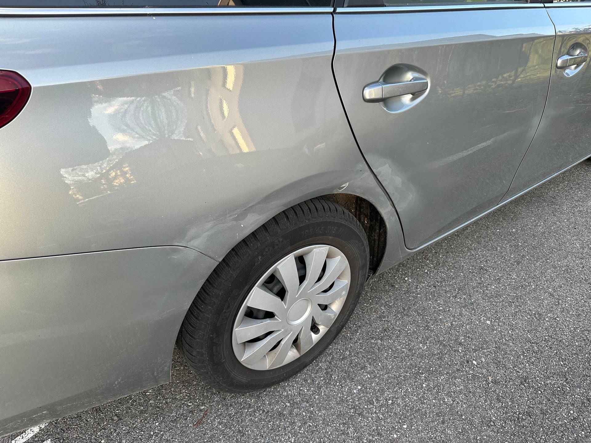 TOYOTA Auris Touring Sports 1.2 Turbo Sol-image-4
