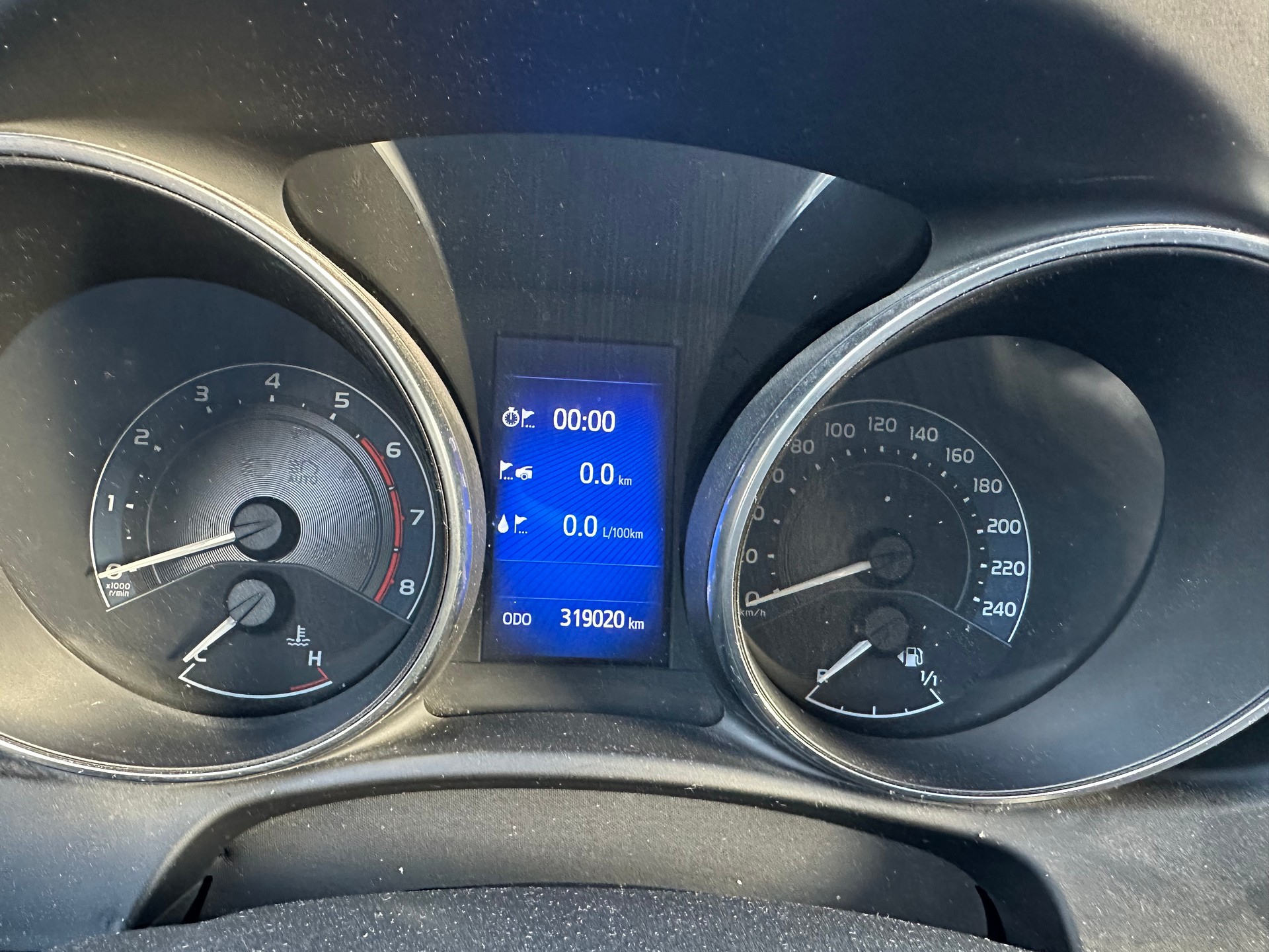 TOYOTA Auris Touring Sports 1.2 Turbo Sol-image-8