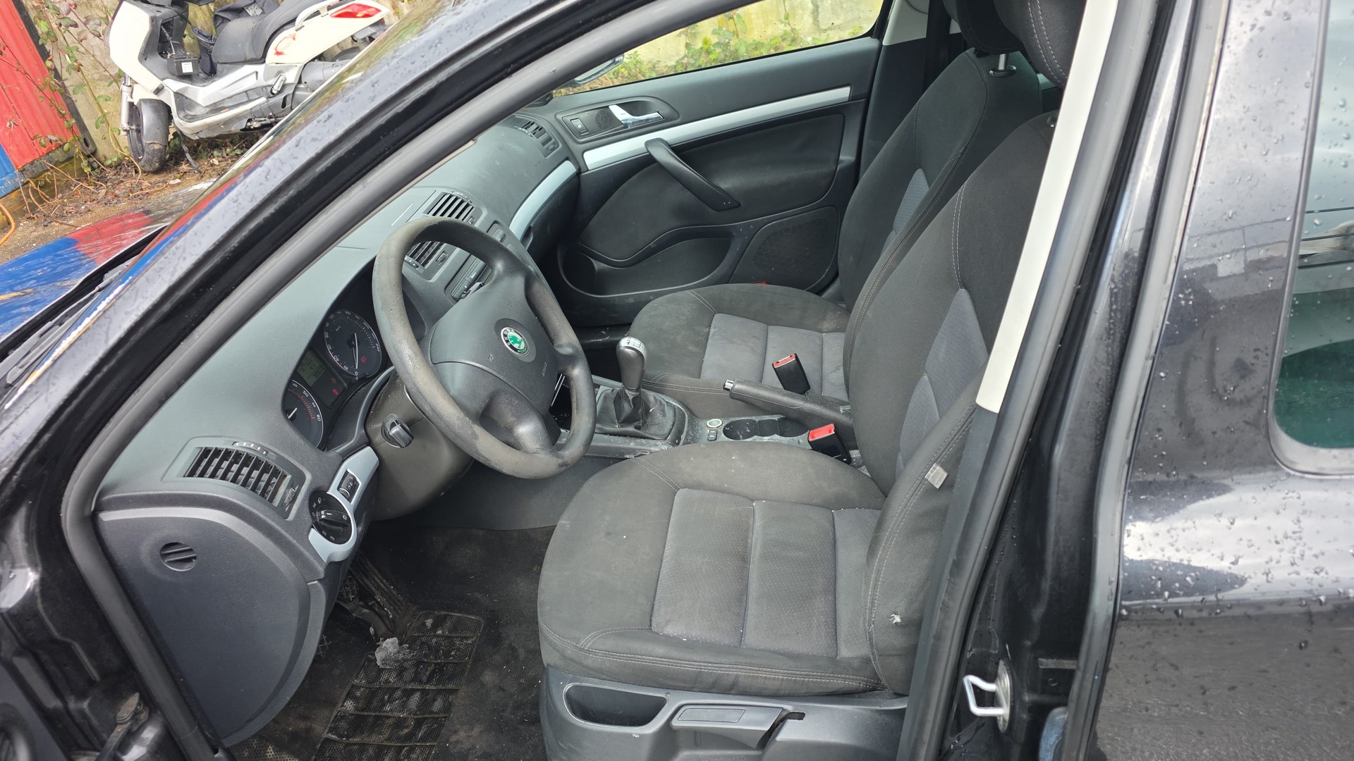 SKODA Octavia 1.9 TDI Swiss Ice Hockey 4x4-image-8