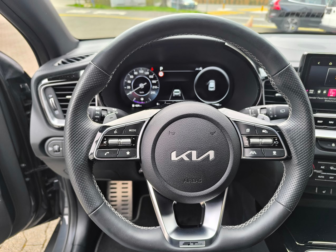 KIA XCeed 1.6 T-GDi GT-Line DCT-image-7