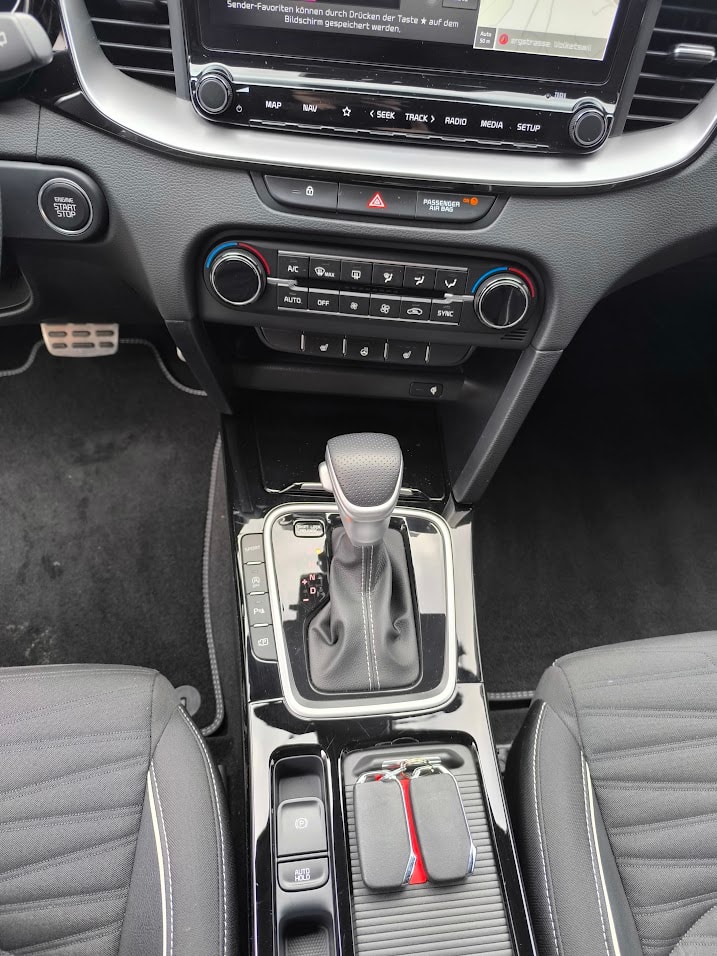KIA XCeed 1.6 T-GDi GT-Line DCT-image-8
