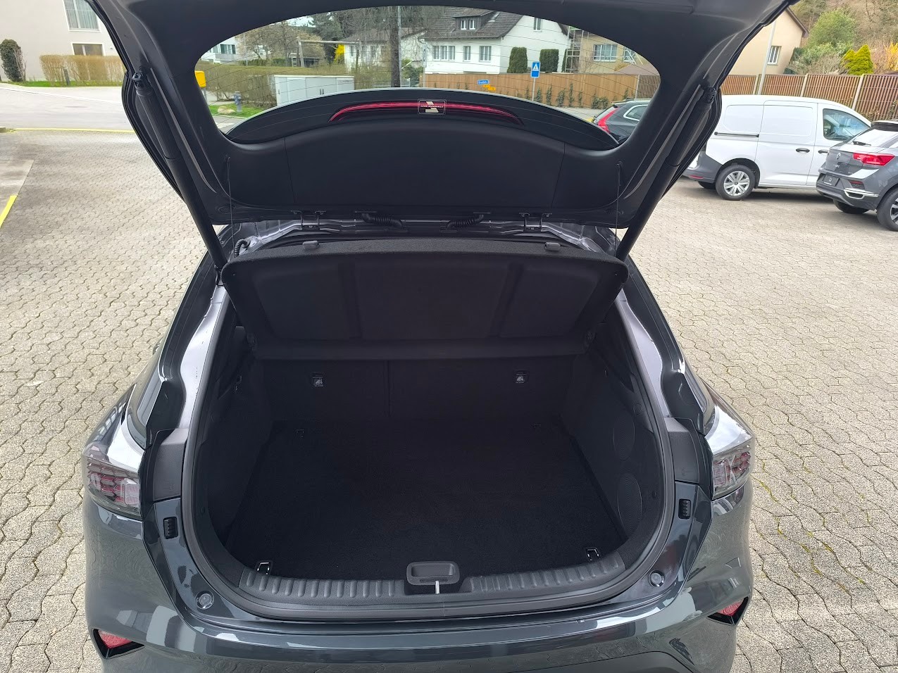 KIA XCeed 1.6 T-GDi GT-Line DCT-image-3