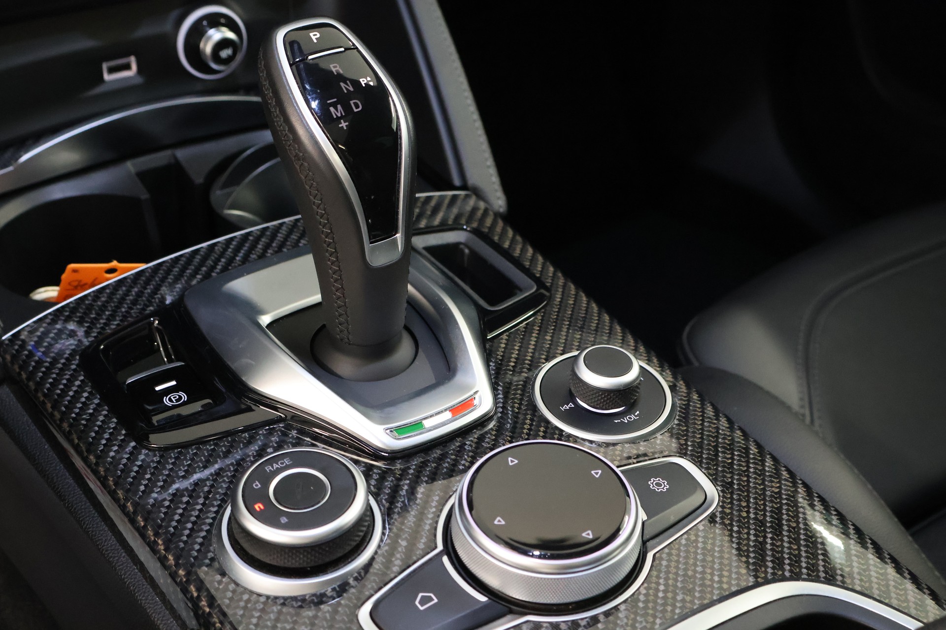 ALFA ROMEO Stelvio 2.9 V6 Quadrifoglio Pack Sky Q4 AT8-image-20