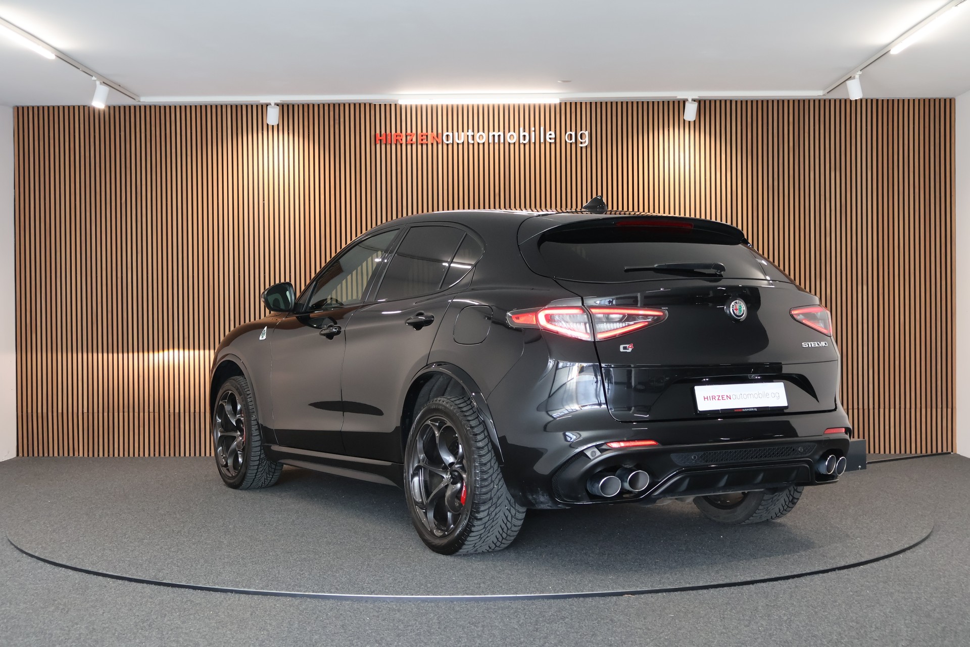 ALFA ROMEO Stelvio 2.9 V6 Quadrifoglio Pack Sky Q4 AT8-image-2