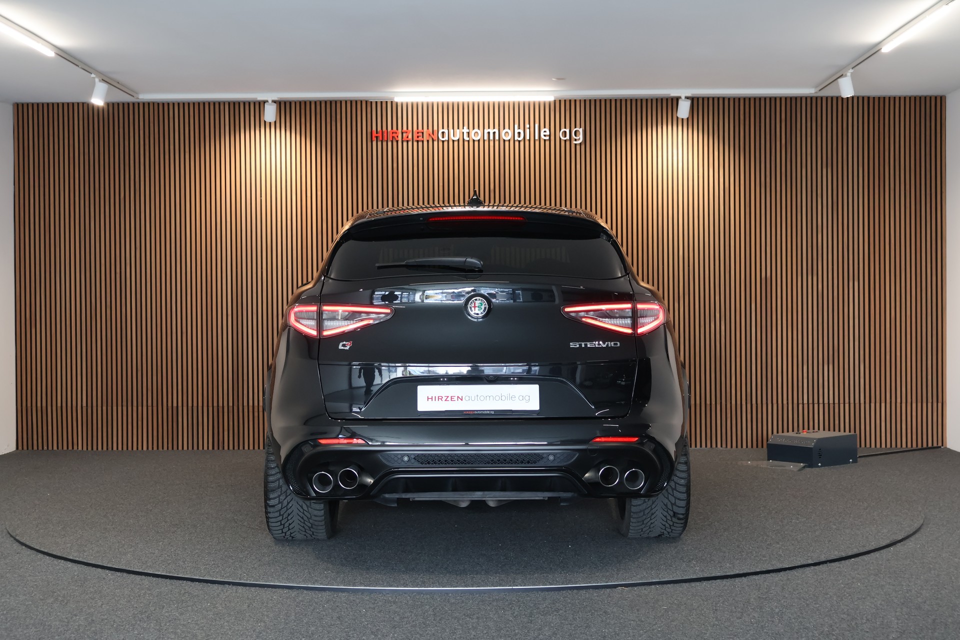 ALFA ROMEO Stelvio 2.9 V6 Quadrifoglio Pack Sky Q4 AT8-image-3