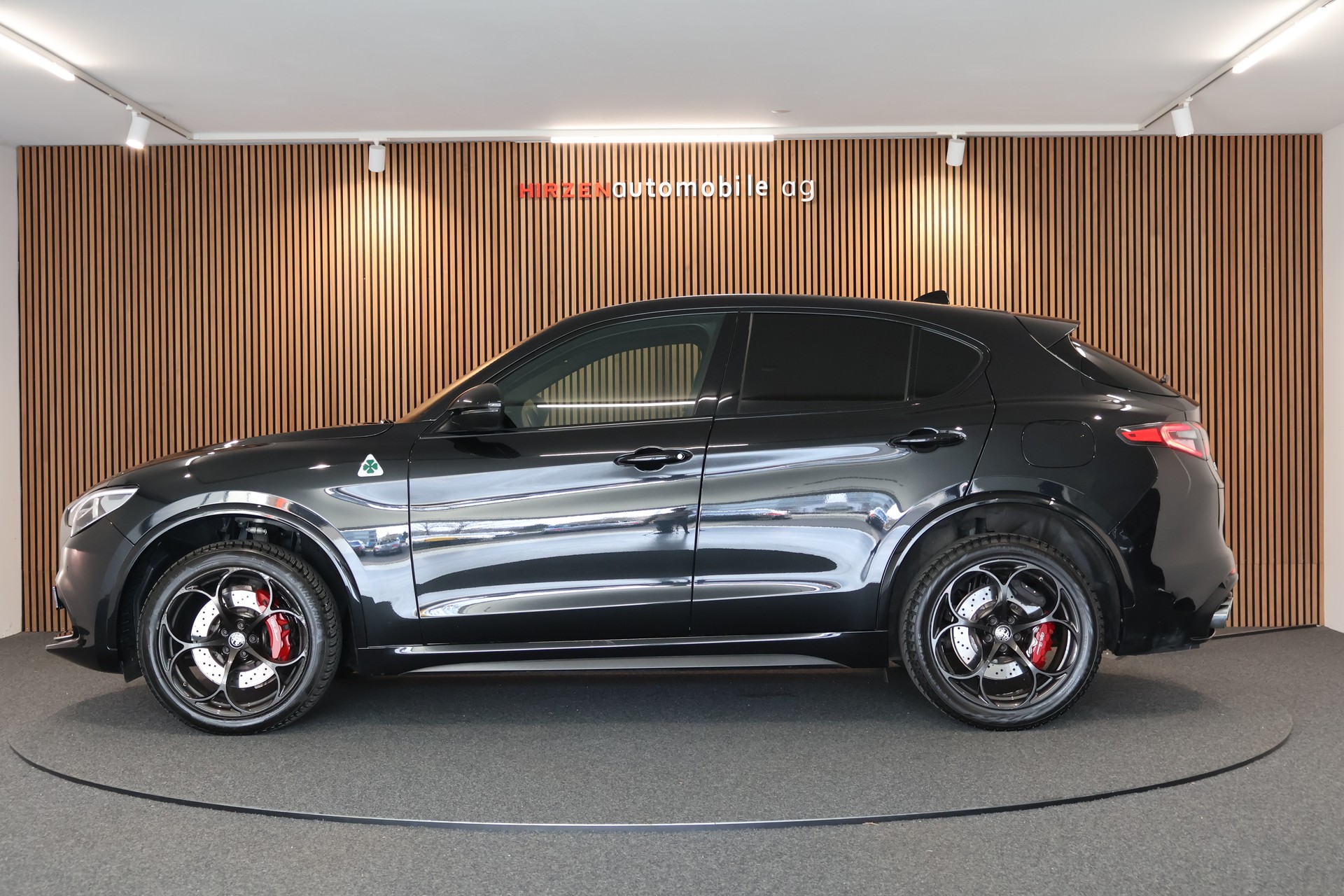 ALFA ROMEO Stelvio 2.9 V6 Quadrifoglio Pack Sky Q4 AT8-image-1