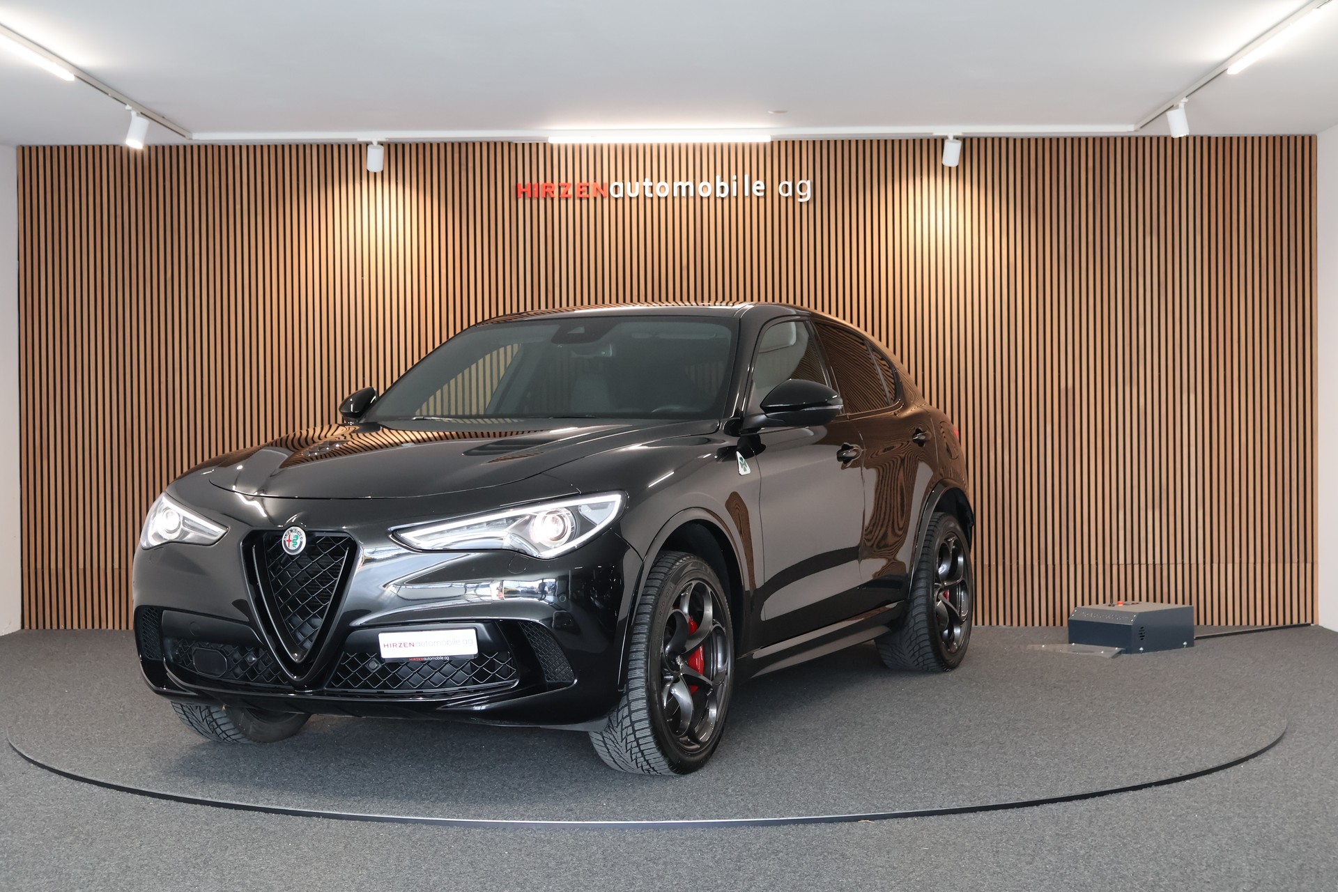 ALFA ROMEO Stelvio 2.9 V6 Quadrifoglio Pack Sky Q4 AT8-image-0