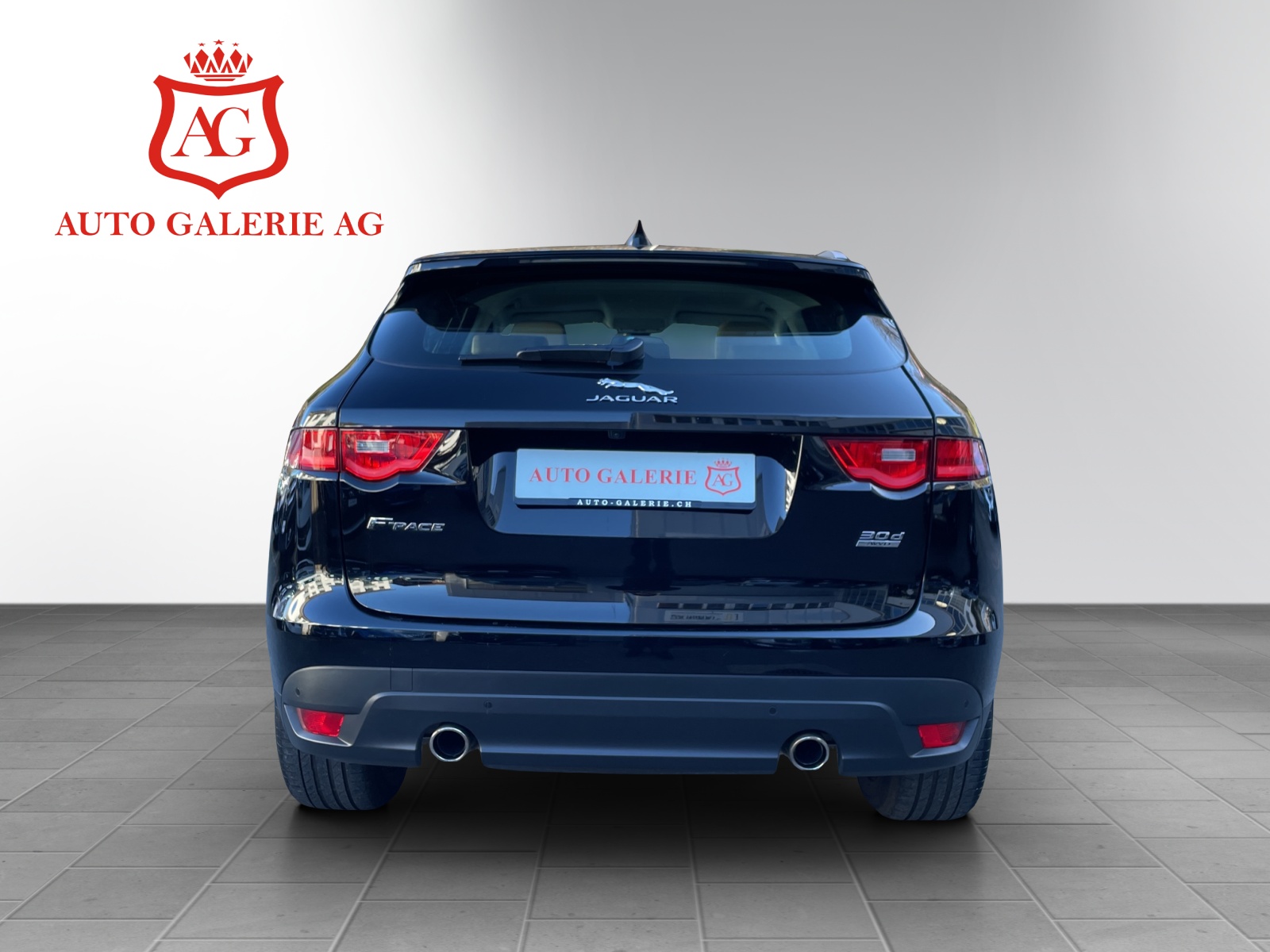 JAGUAR F-Pace 3.0 TD Portfolio AWD Automatik-image-3