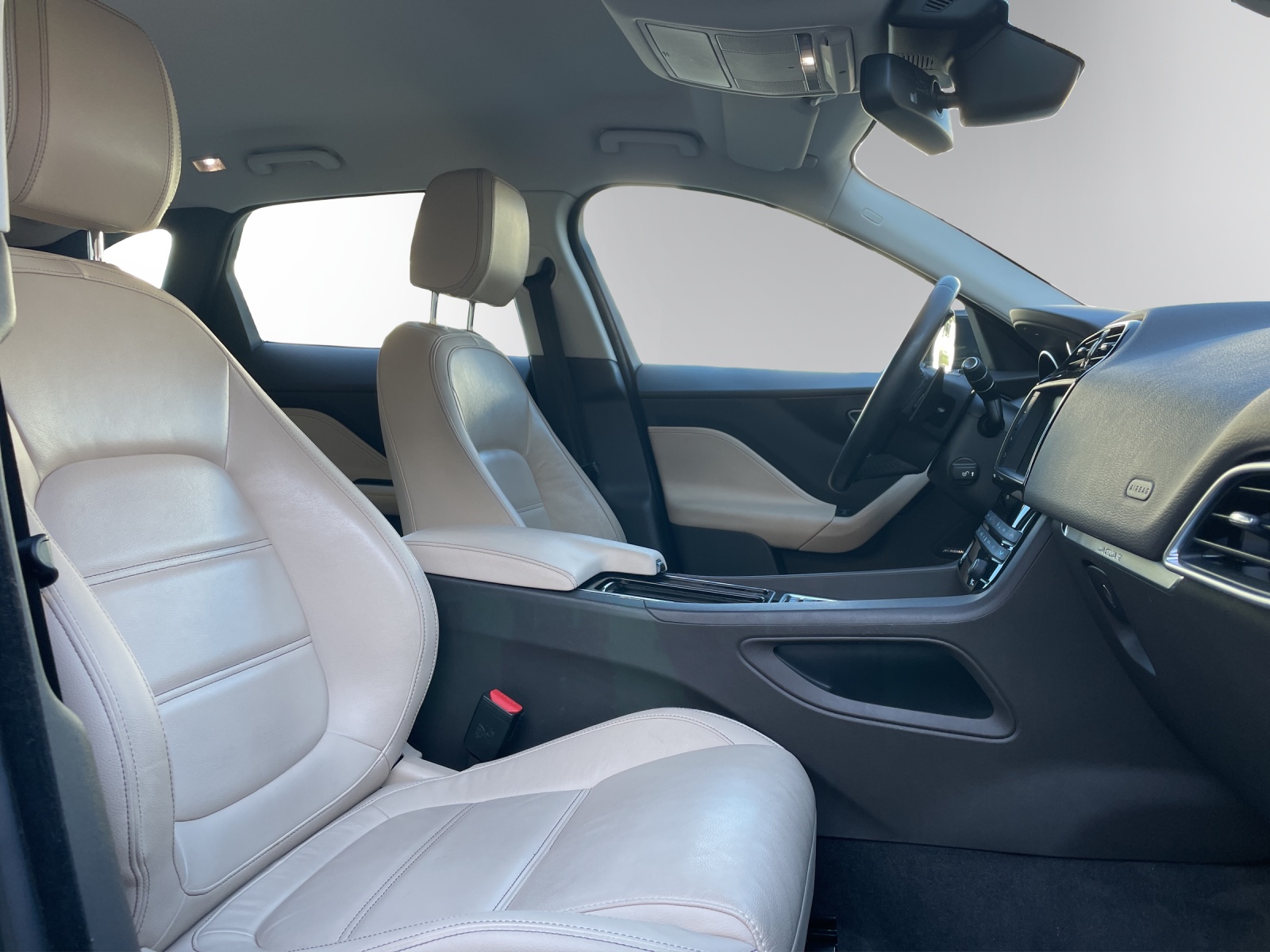 JAGUAR F-Pace 3.0 TD Portfolio AWD Automatik-image-10