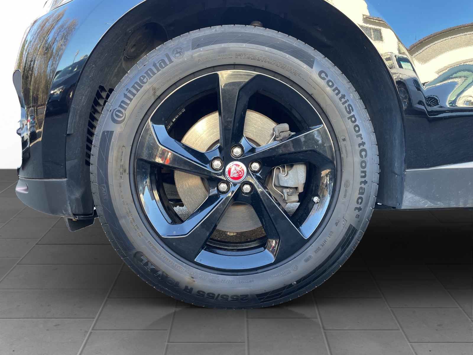 JAGUAR F-Pace 3.0 TD Portfolio AWD Automatik-image-8
