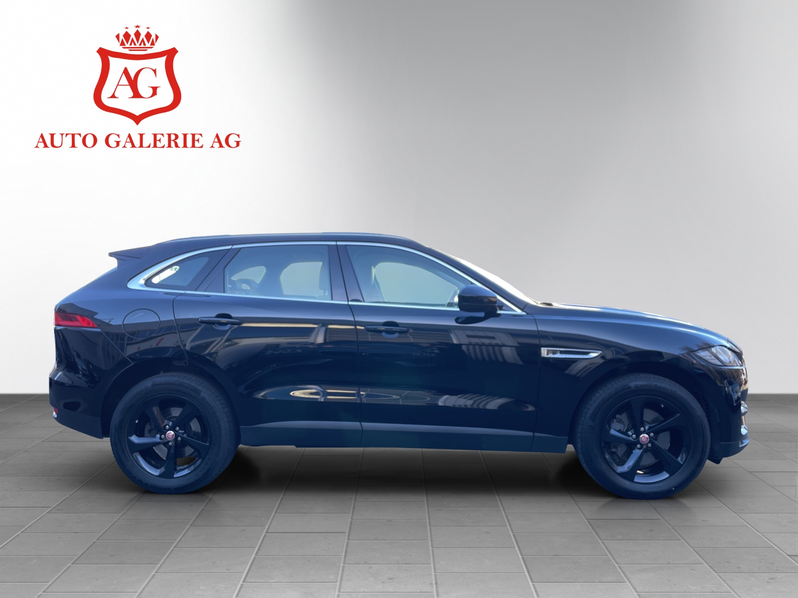 JAGUAR F-Pace 3.0 TD Portfolio AWD Automatik-image-5