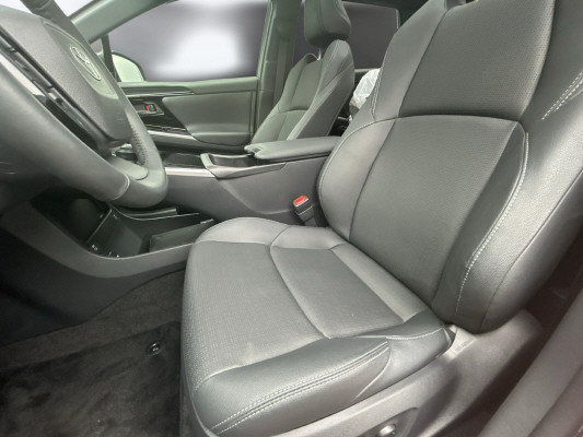 TOYOTA bZ4X Premium 71,4 kWh 4WD-image-6