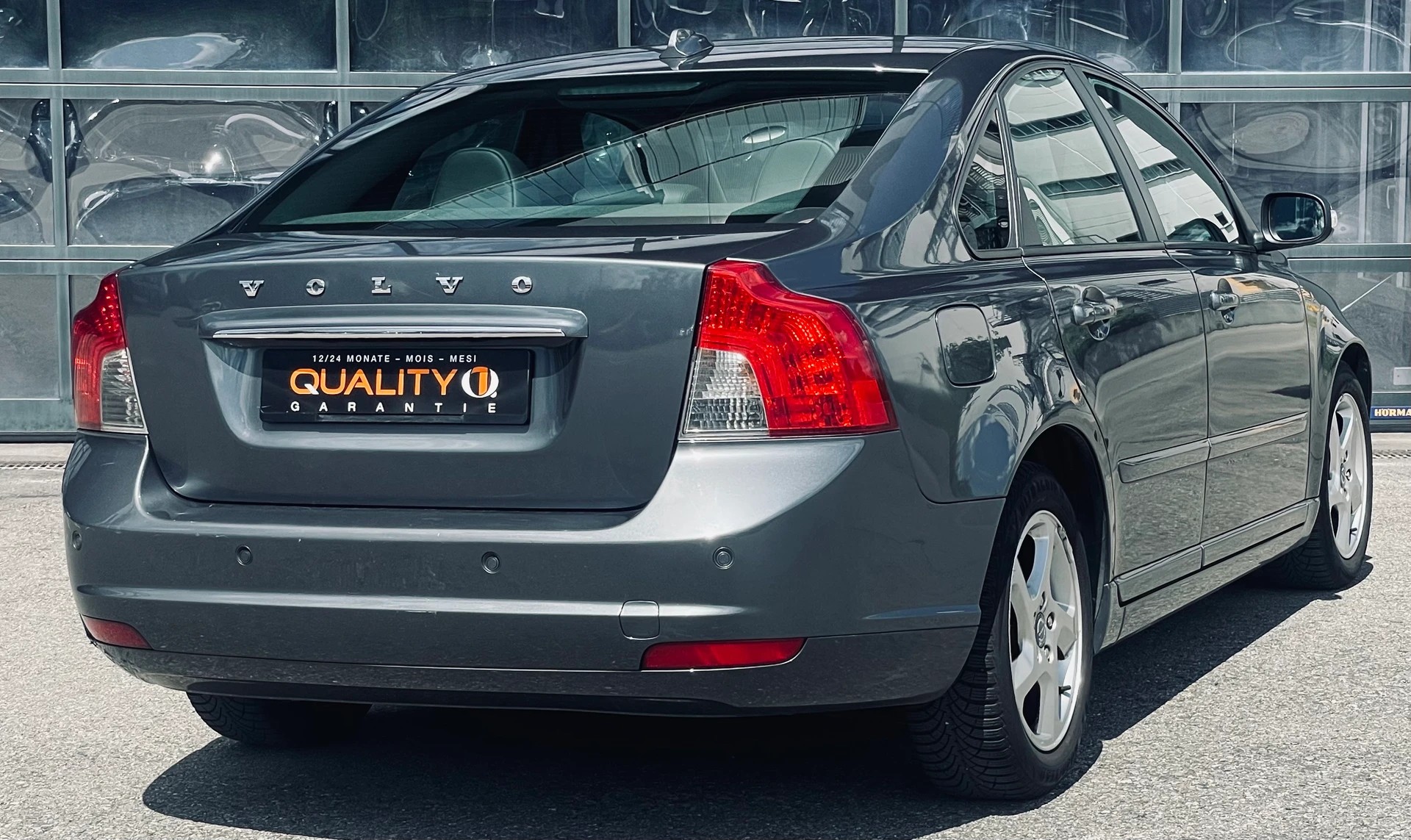 VOLVO S40 2.0D Summum Powershift-image-2