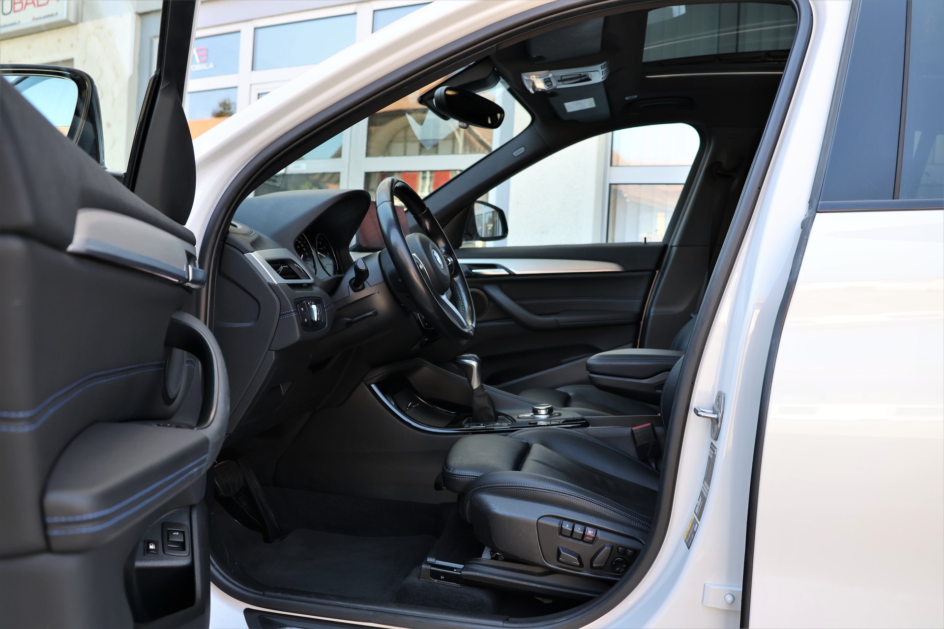 BMW X1 xDrive 25e M Sport Fleet Edition Steptronic (CH)-image-7