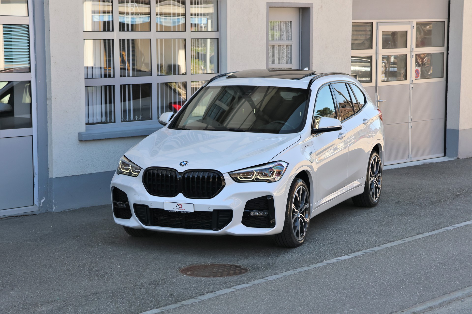 BMW X1 xDrive 25e M Sport Fleet Edition Steptronic (CH)-image-0