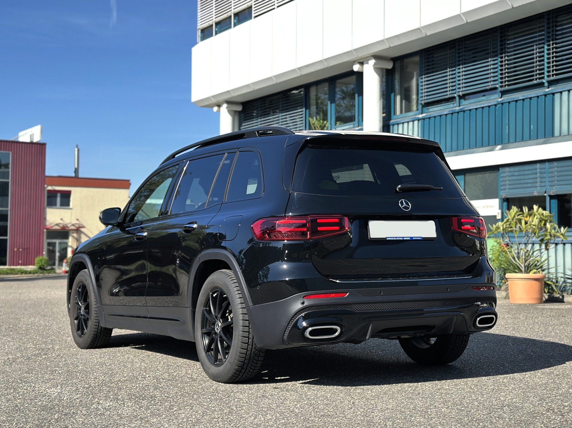 MERCEDES-BENZ GLB 250 4Matic AMG Line * 7 places *-image-5