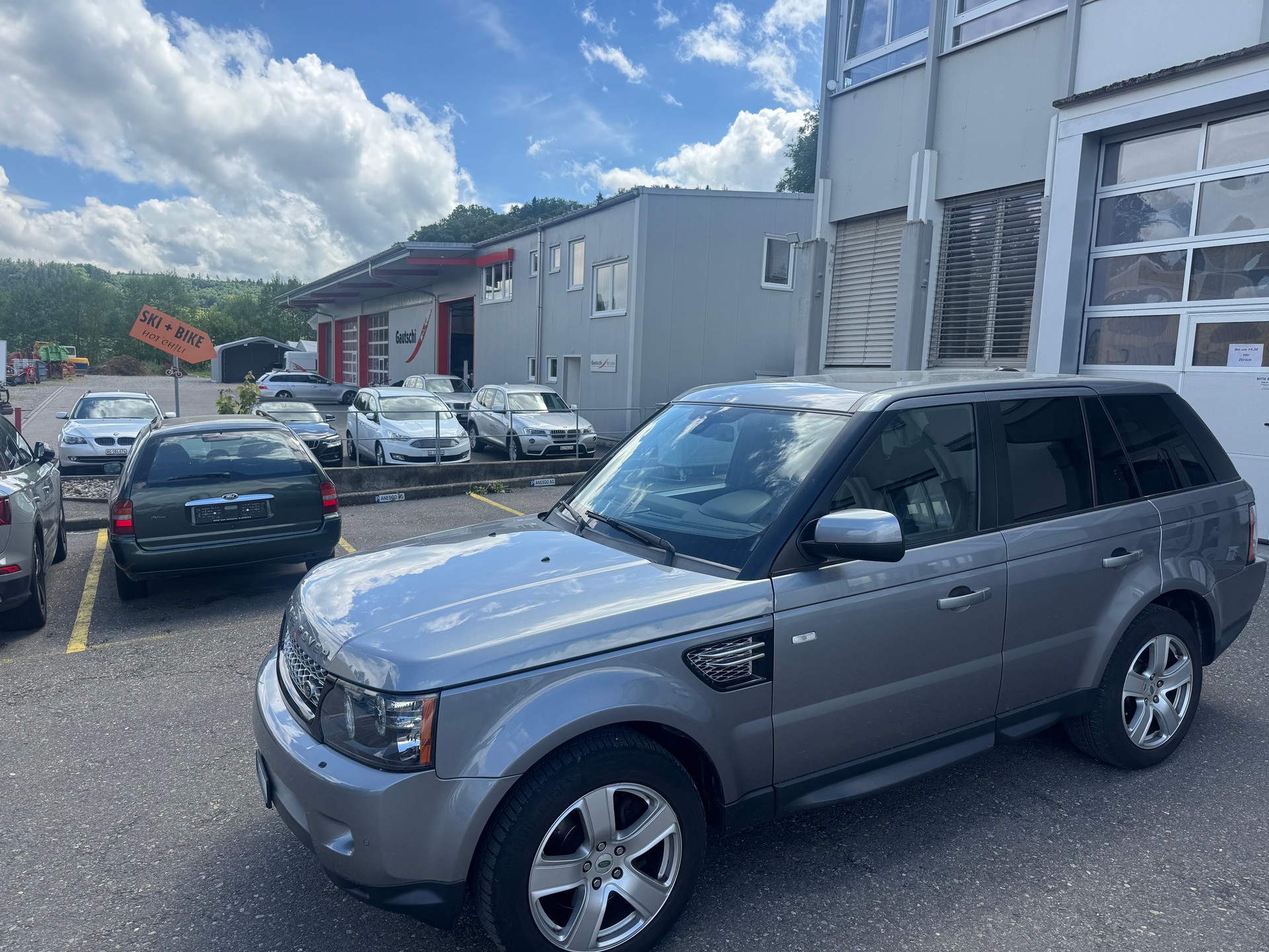 LAND ROVER Range Rover Sport 3.0 TDV6 HSE Automatic-showroom-element-2